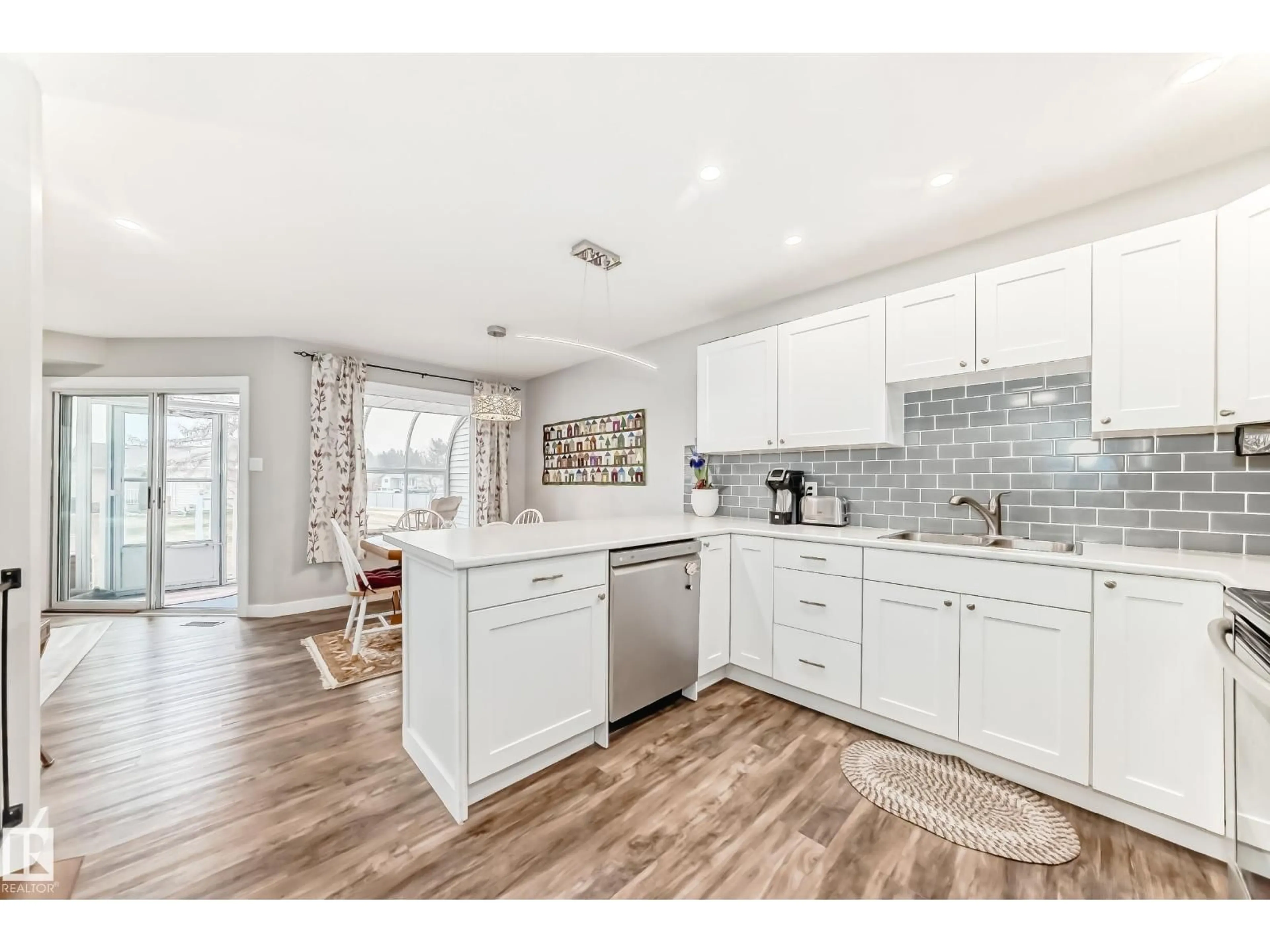 Open concept kitchen, unknown for 2 - #3 GEORGIAN WY, Sherwood Park Alberta T8A5K2