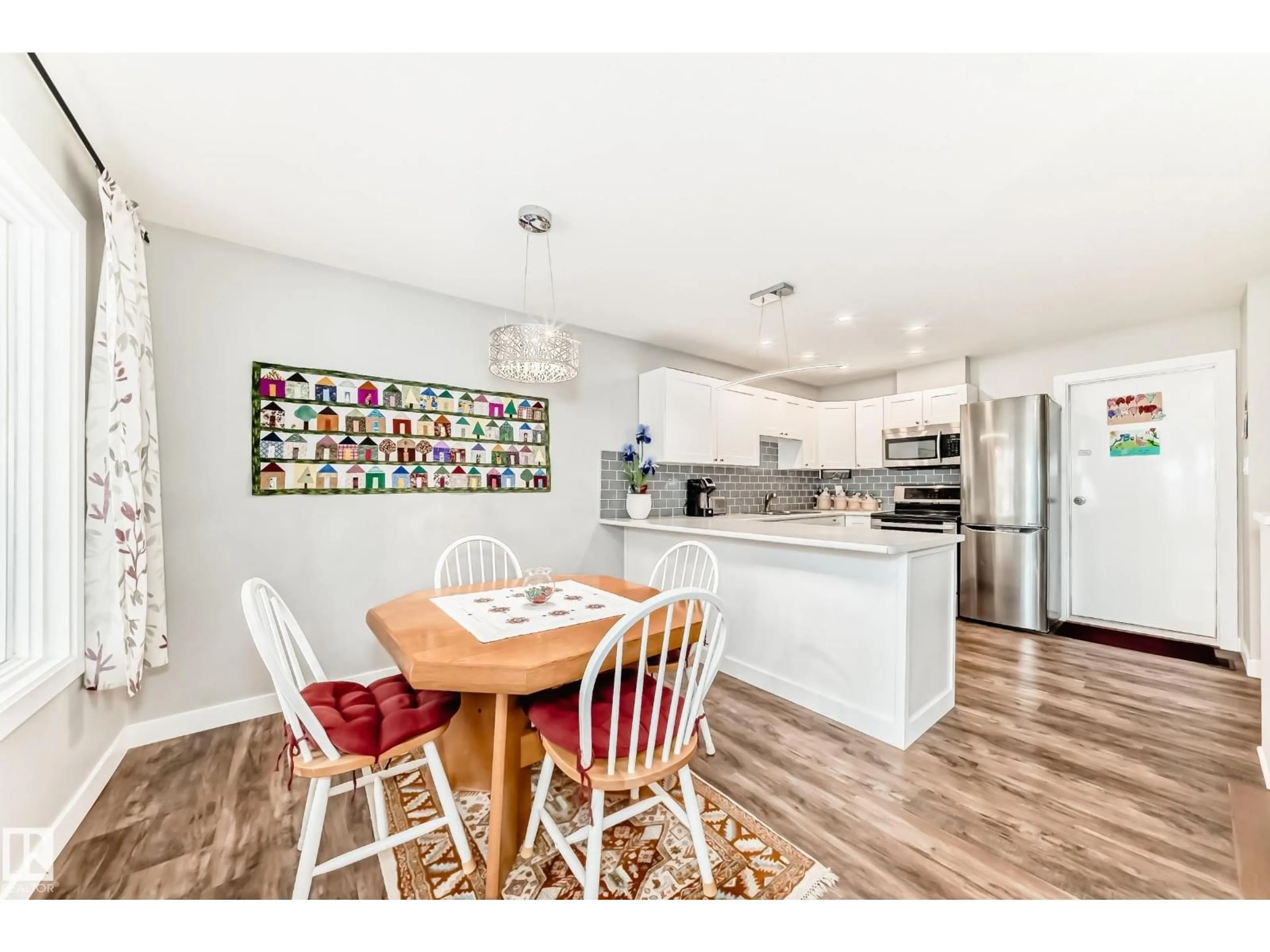 Open concept kitchen, wood/laminate floor for 2 - #3 GEORGIAN WY, Sherwood Park Alberta T8A5K2