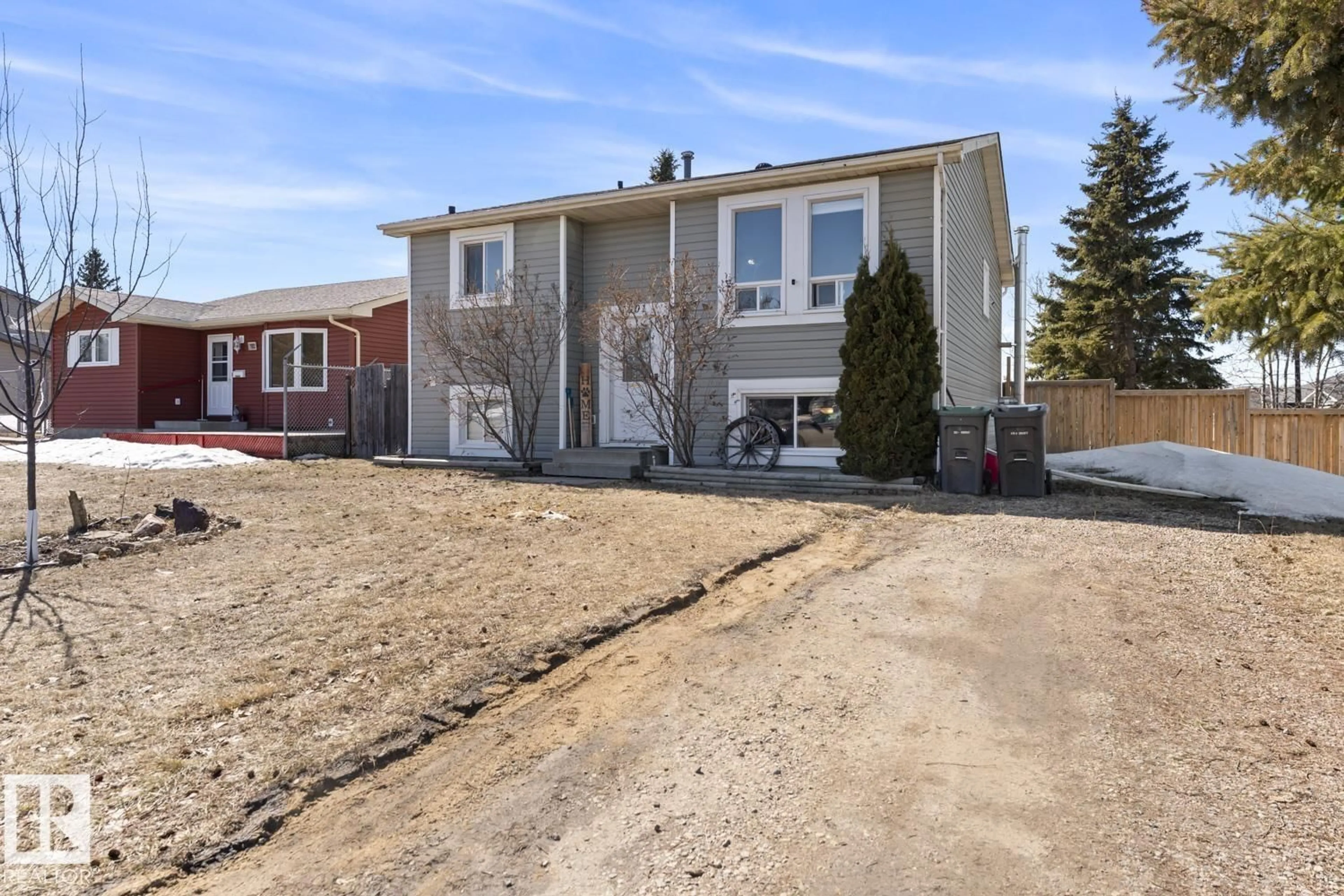 Unknown for 1801 12 ST, Cold Lake Alberta T9M1L8