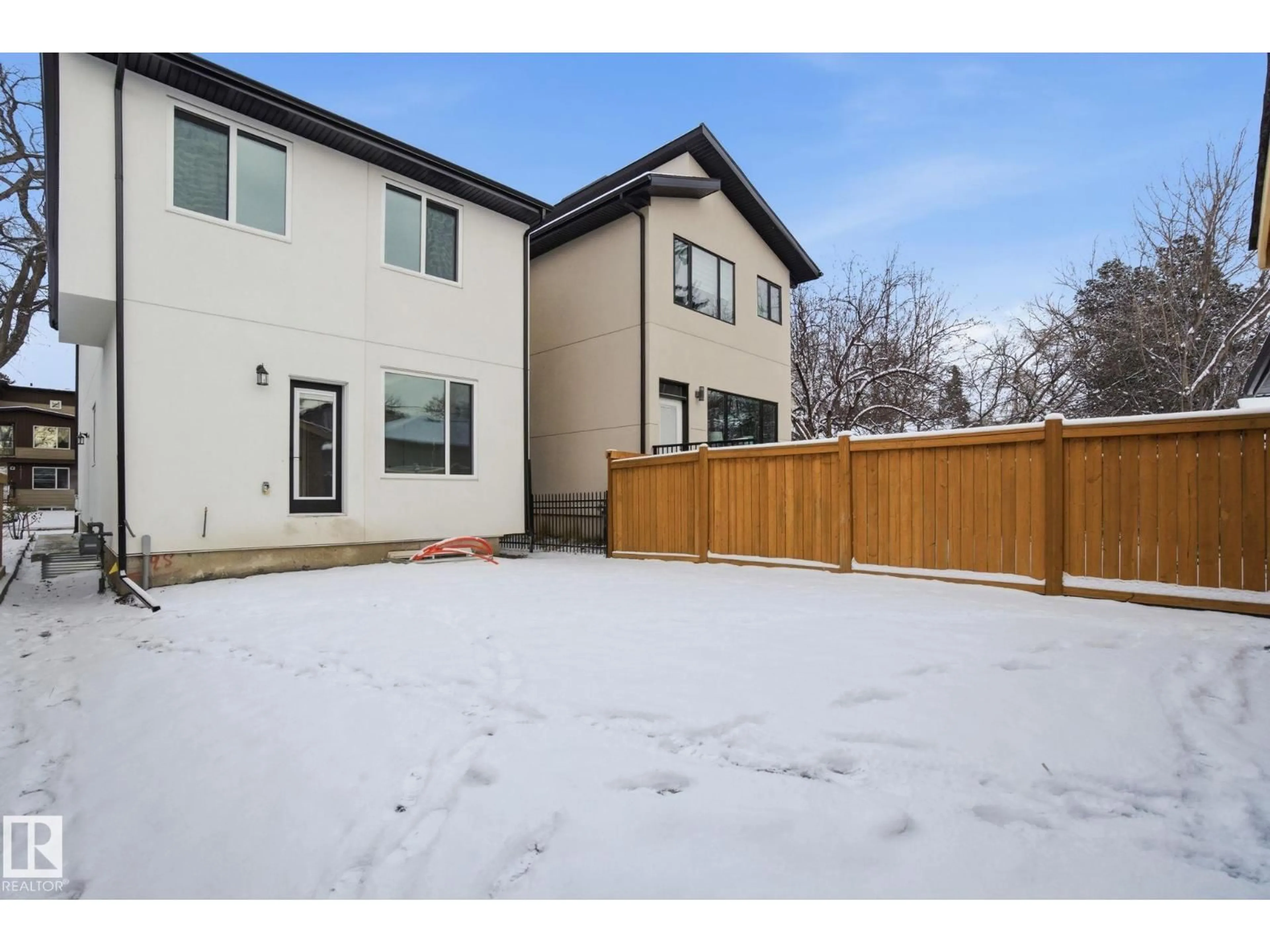 Patio, street for 10919 79 AV, Edmonton Alberta T6G0P1