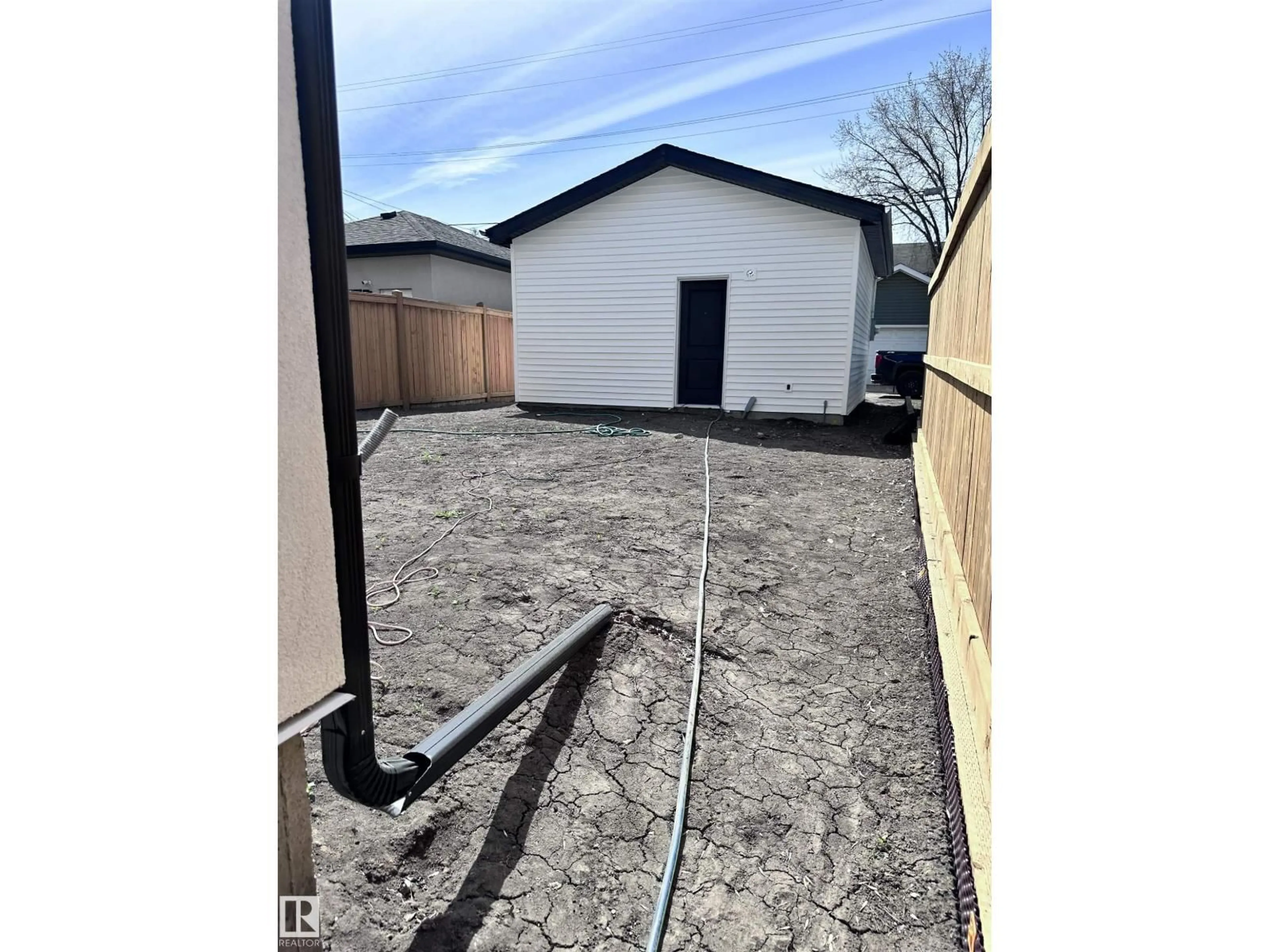 Shed for 10919 79 AV, Edmonton Alberta T6G0P1