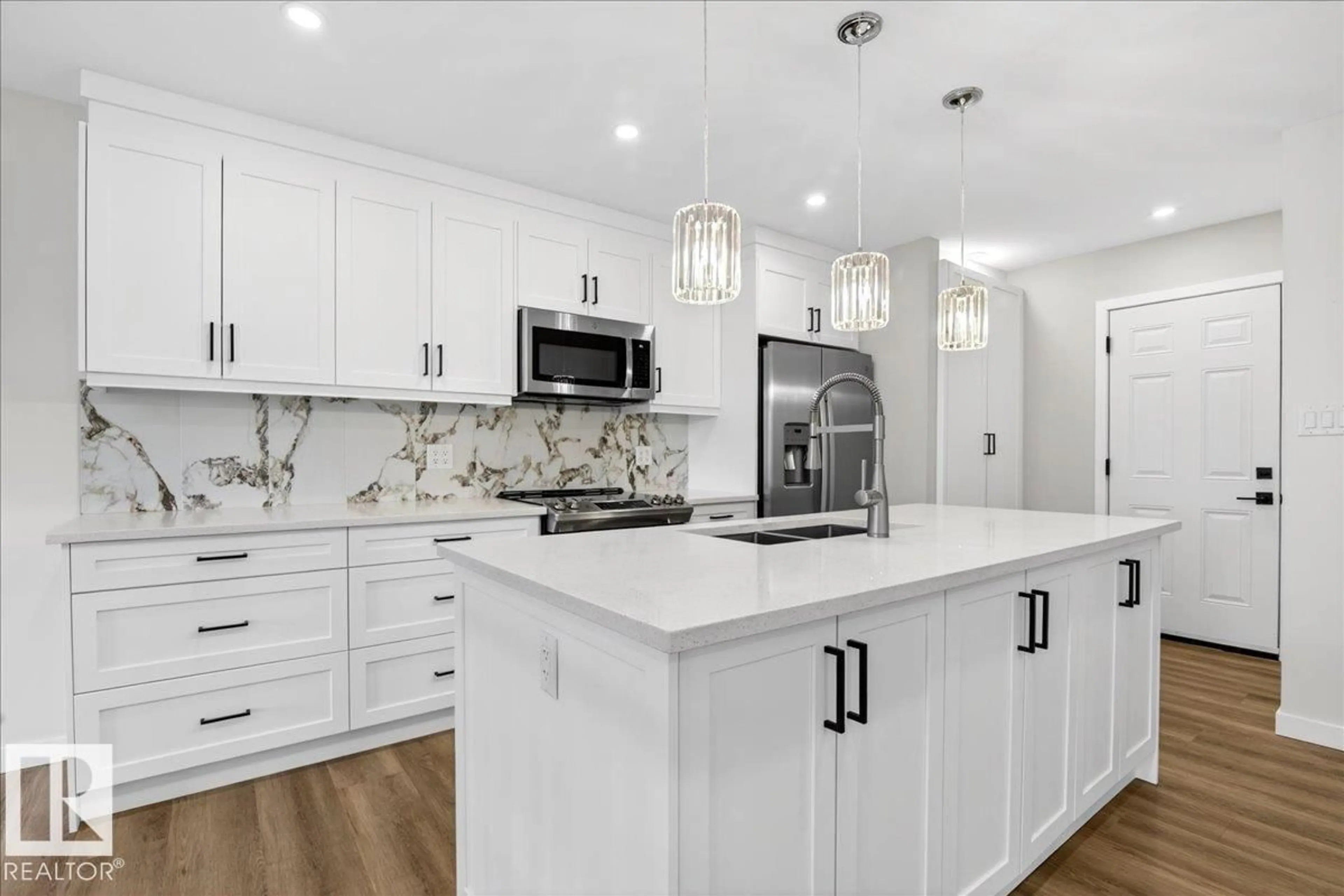 Open concept kitchen, ceramic/tile floor for 257 KNOTTWOOD RD N, Edmonton Alberta T6X4B9