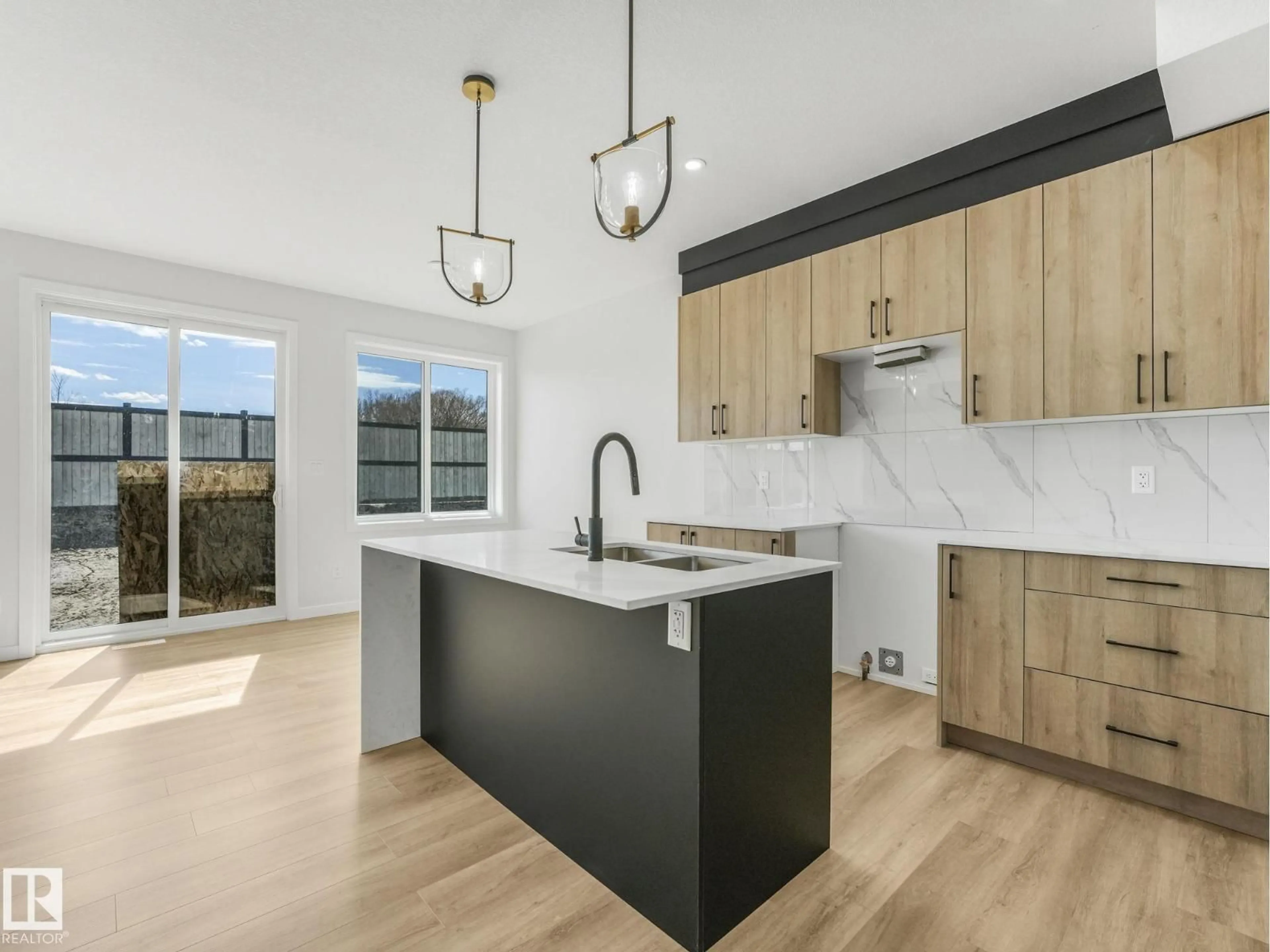 Open concept kitchen, unknown for 272 MUNN WY, Leduc Alberta T9E0S9