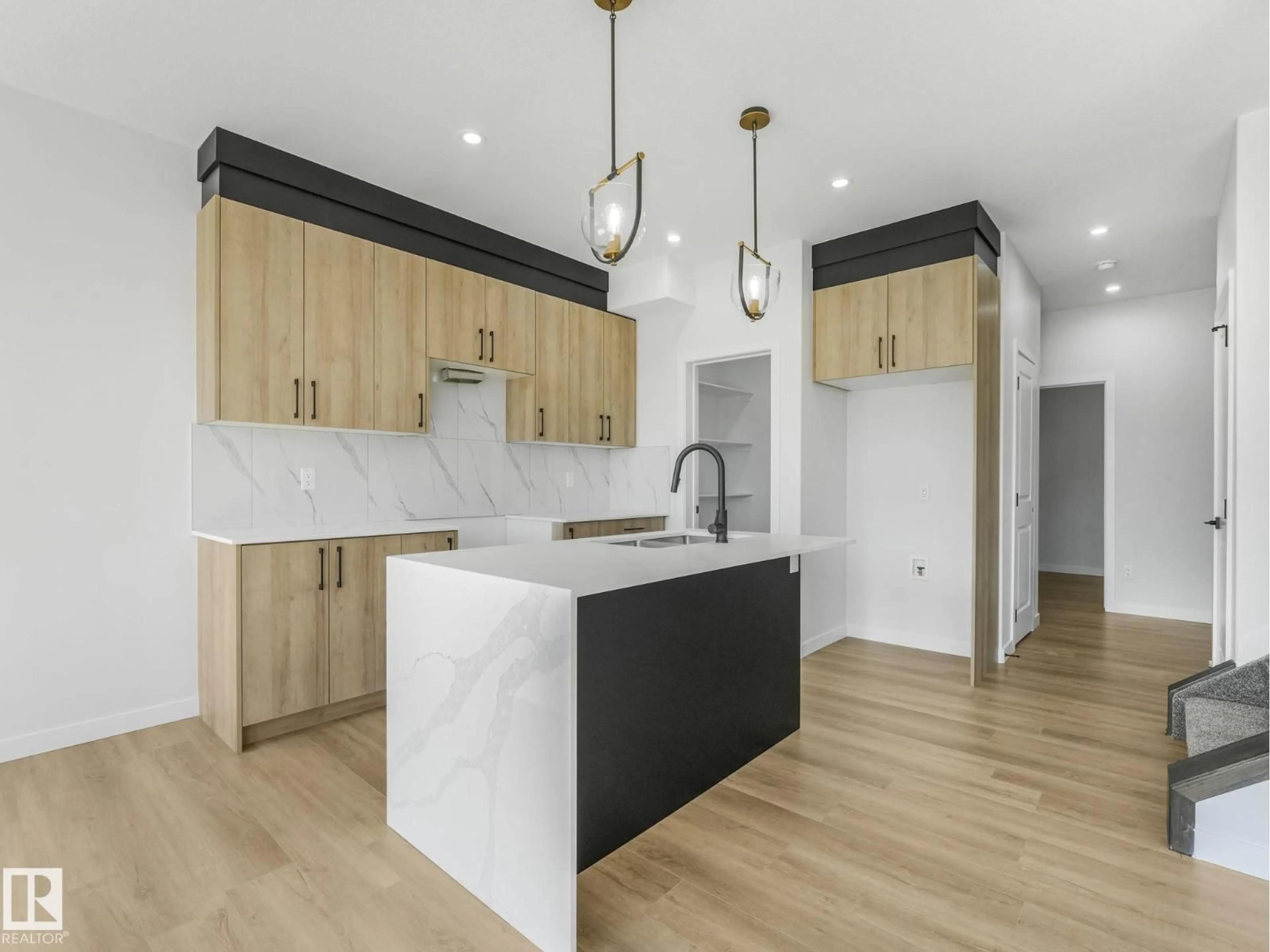 Open concept kitchen, unknown for 272 MUNN WY, Leduc Alberta T9E0S9