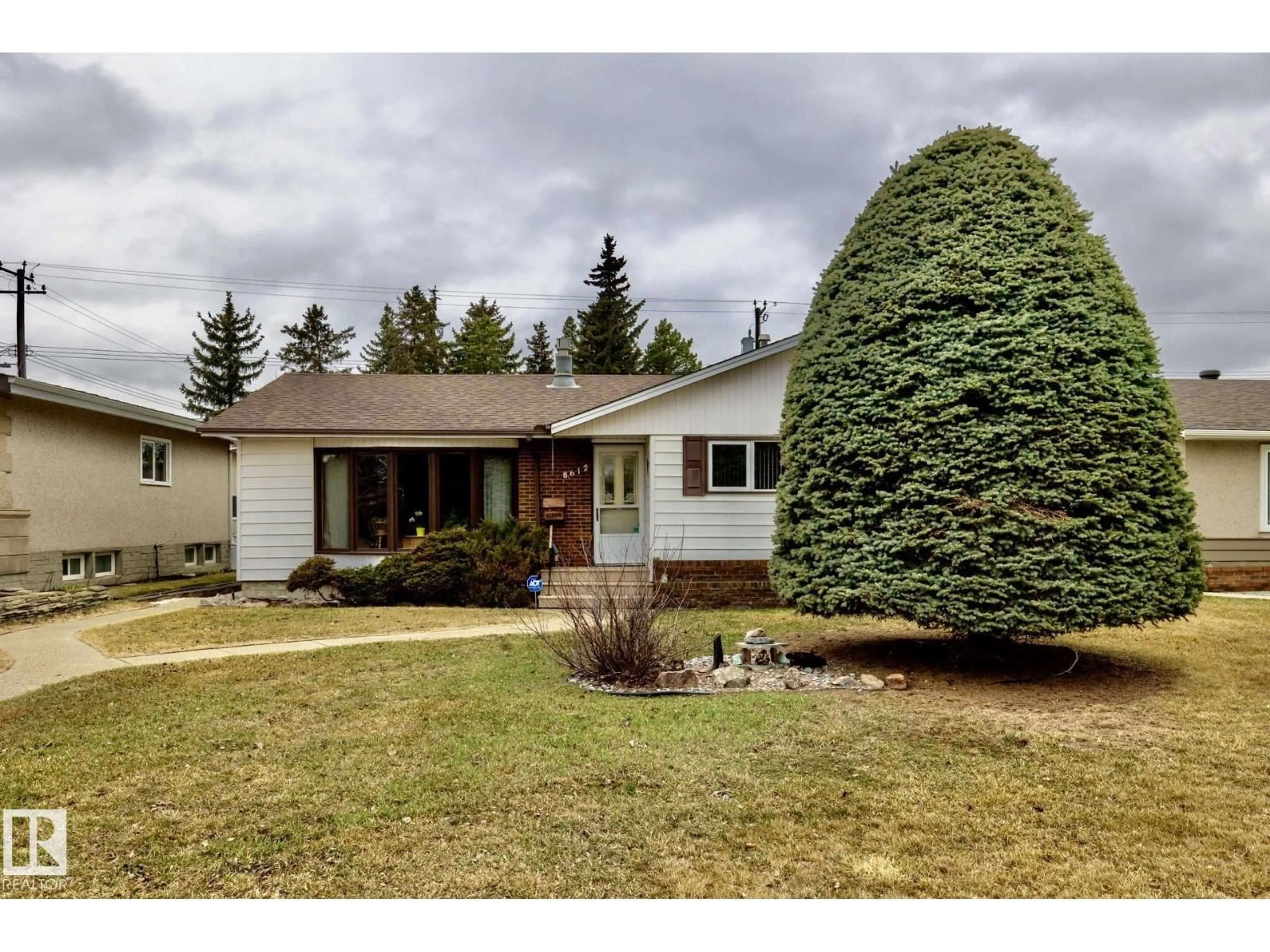 Unknown for NW - 8612 68A ST, Edmonton Alberta T6B1T5