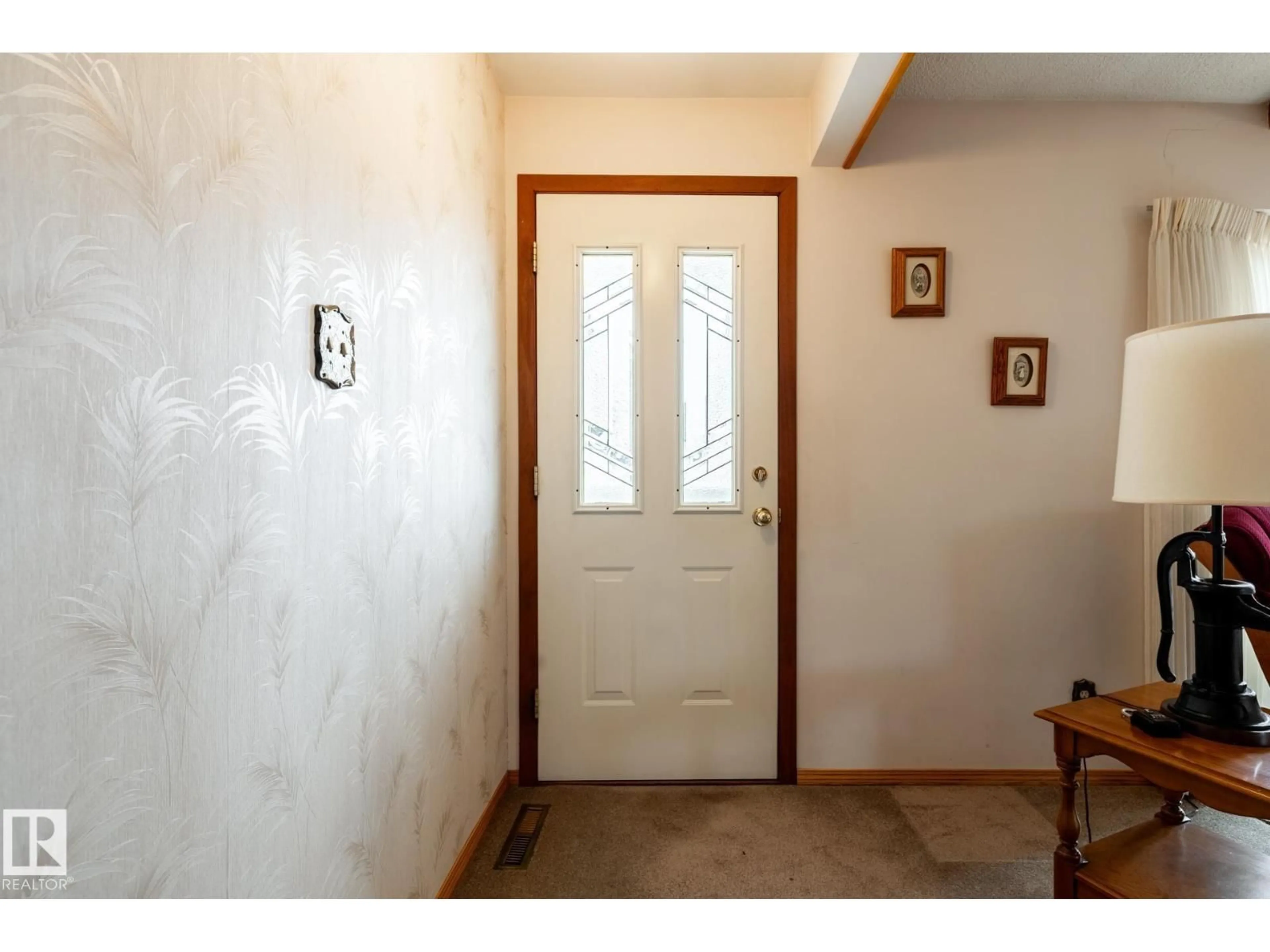 Indoor entryway for NW - 8612 68A ST, Edmonton Alberta T6B1T5