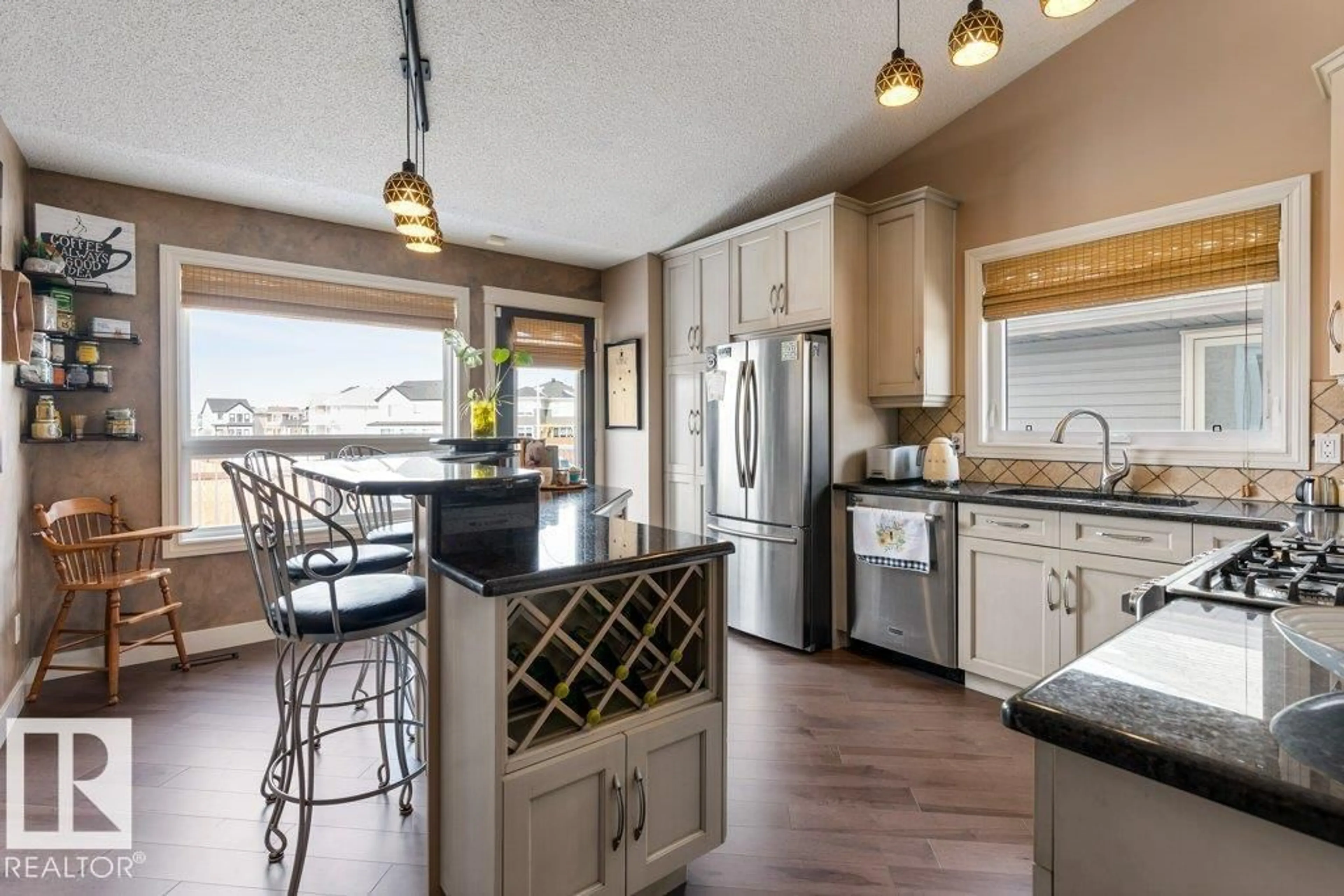 Open concept kitchen, unknown for 17 DONALD PL, St. Albert Alberta T8N6H3