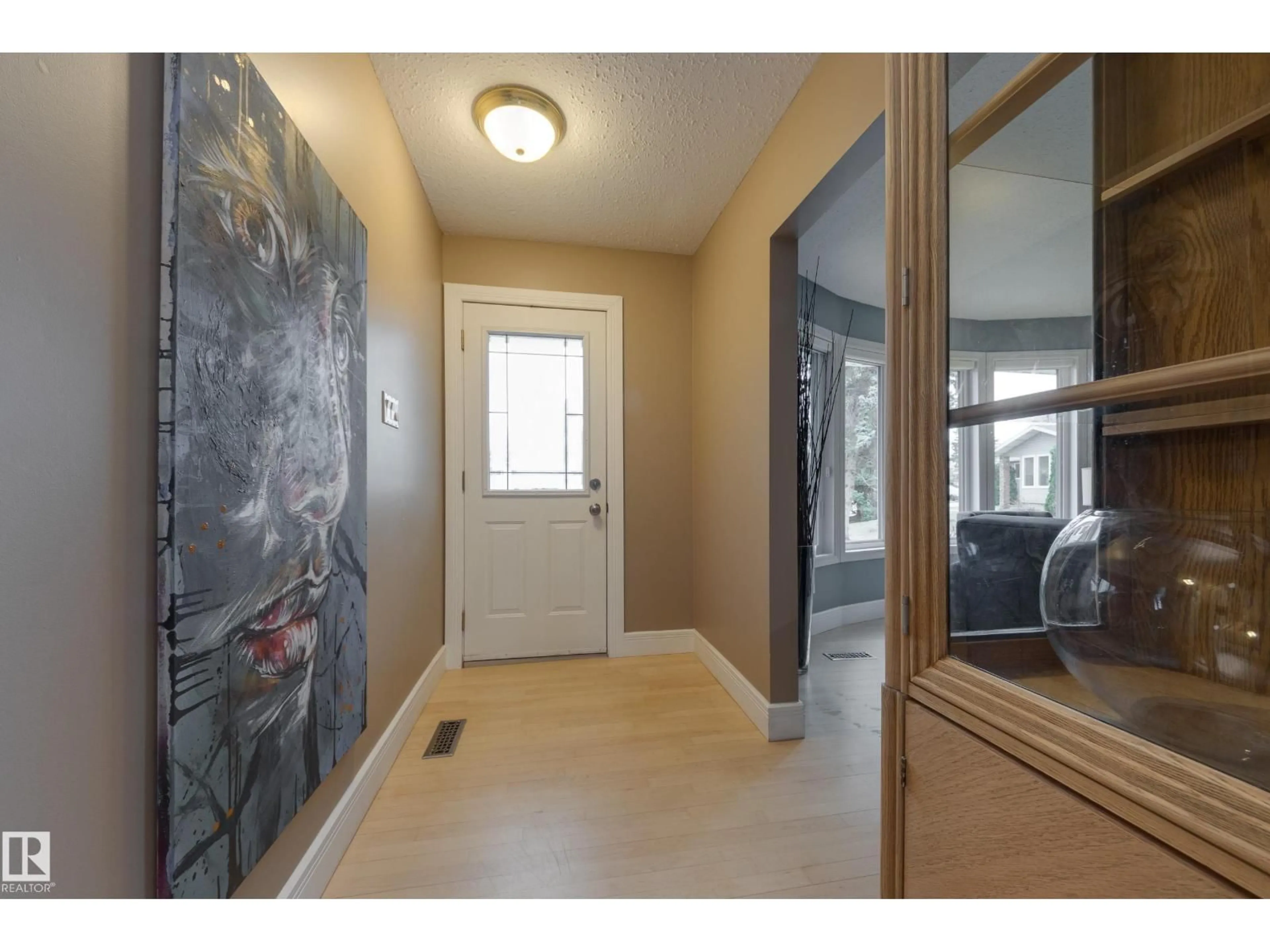 Indoor entryway for 205 GROVELAND PL, Sherwood Park Alberta T8A3G3
