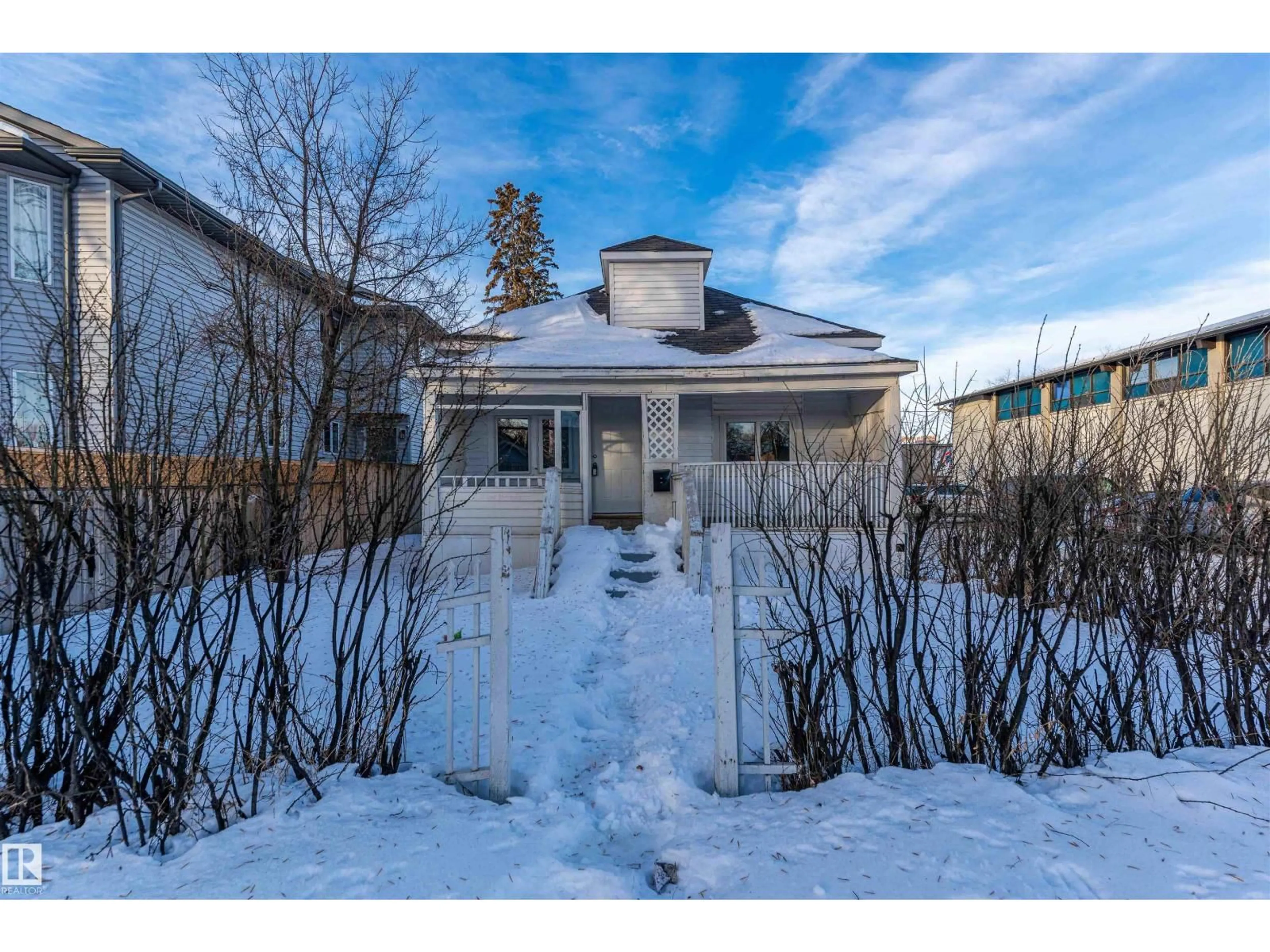 Unknown for NW - 11734 87 ST, Edmonton Alberta T5B3M7