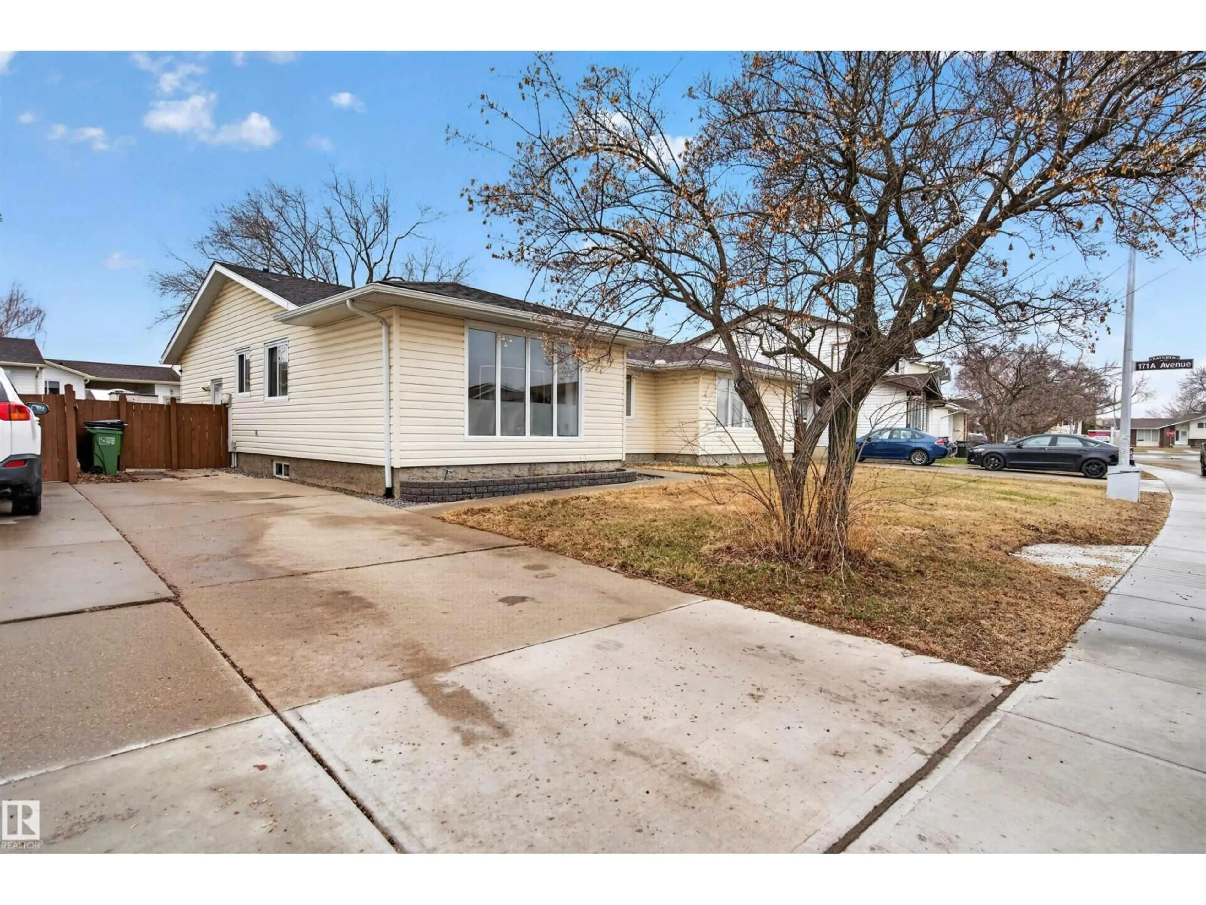 Unknown for 17120 103 ST, Edmonton Alberta T5X4Z4