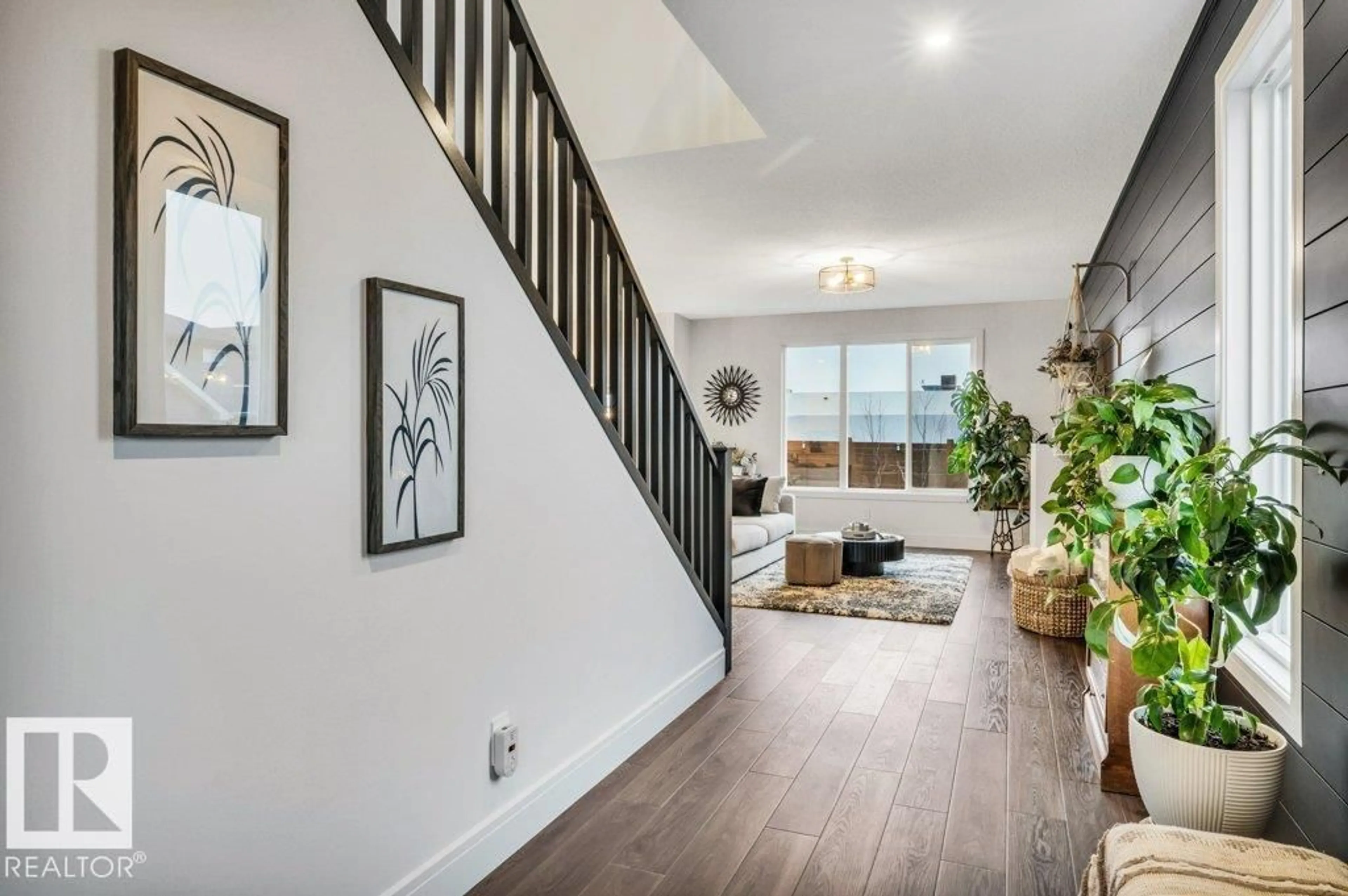 Indoor entryway for 158 JENNIFER CR, St. Albert Alberta T8N8B6