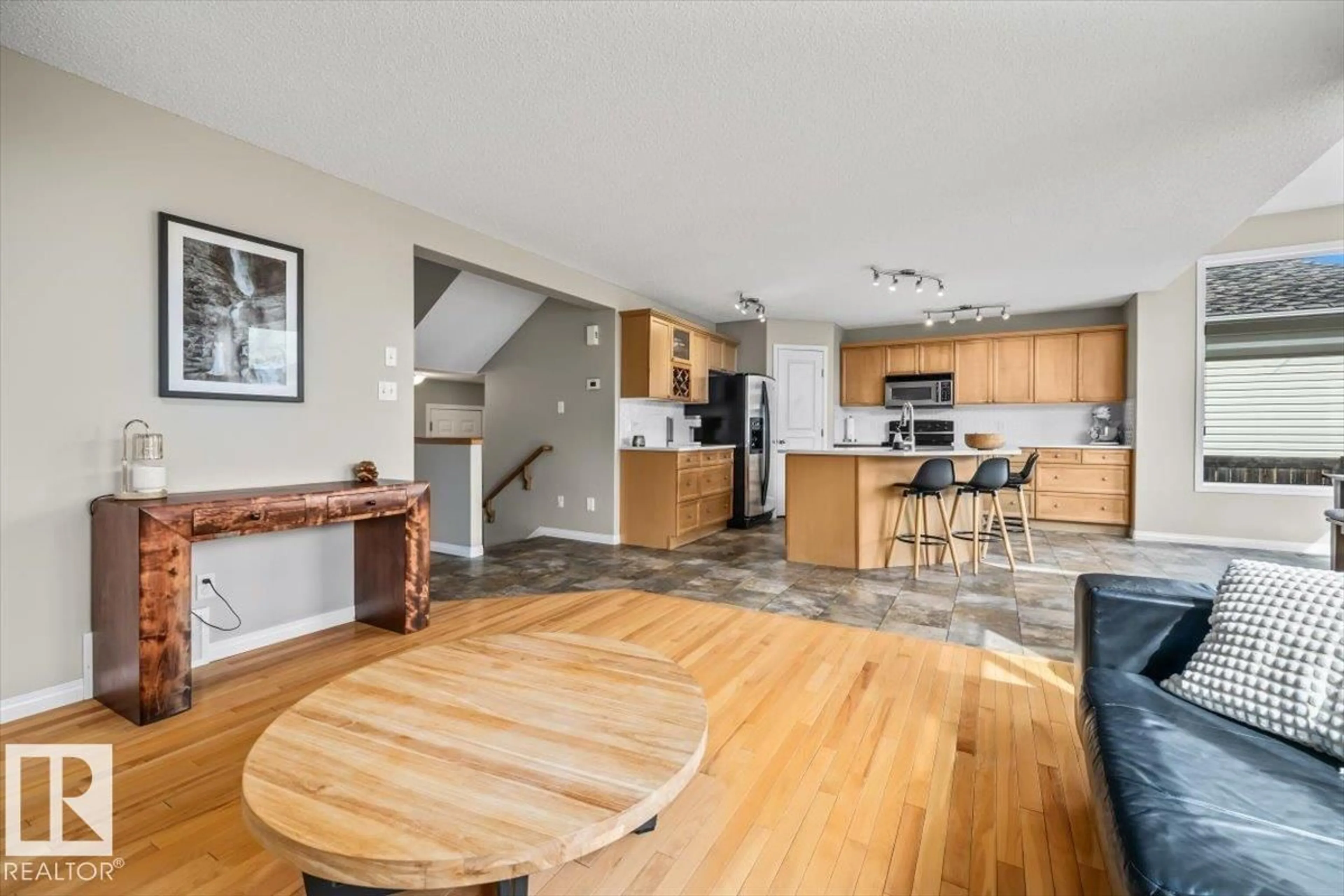 Open concept kitchen, unknown for 5 CAVAN RD, Sherwood Park Alberta T8H2K7