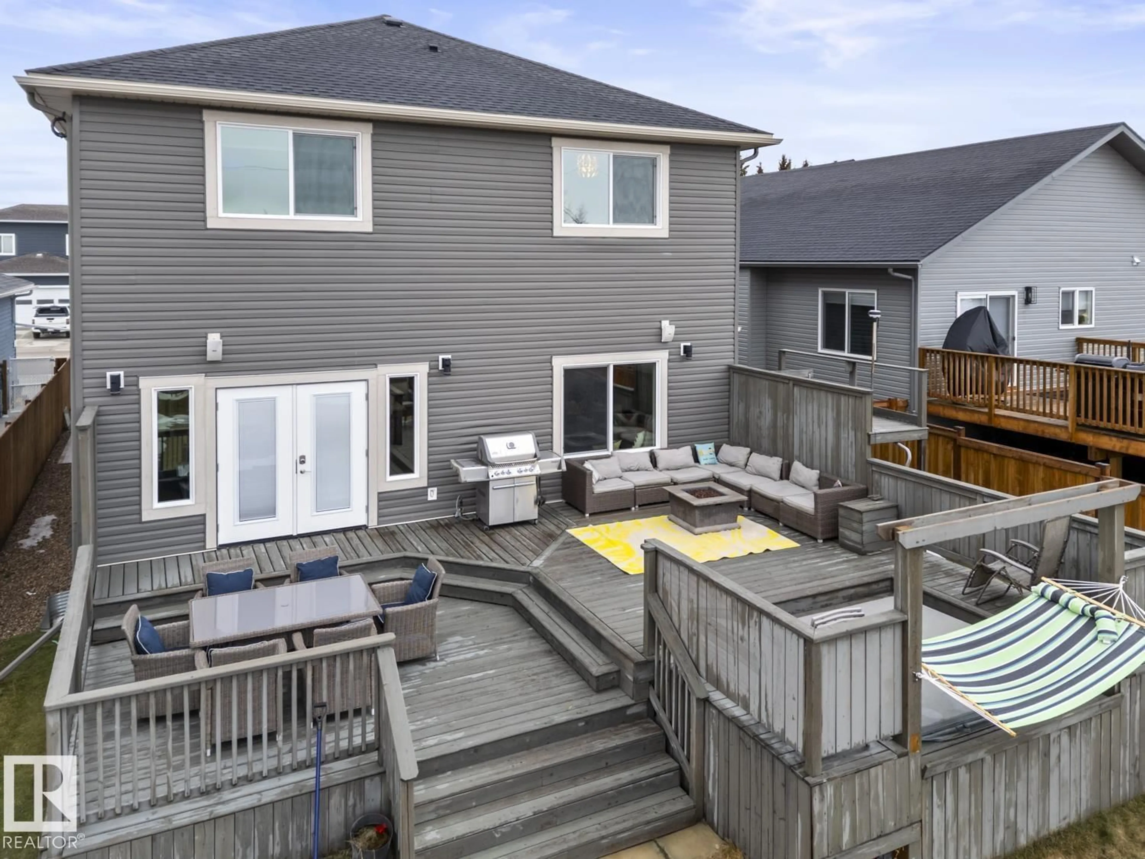 Patio, unknown for 509 18TH ST, Cold Lake Alberta T9M0K3