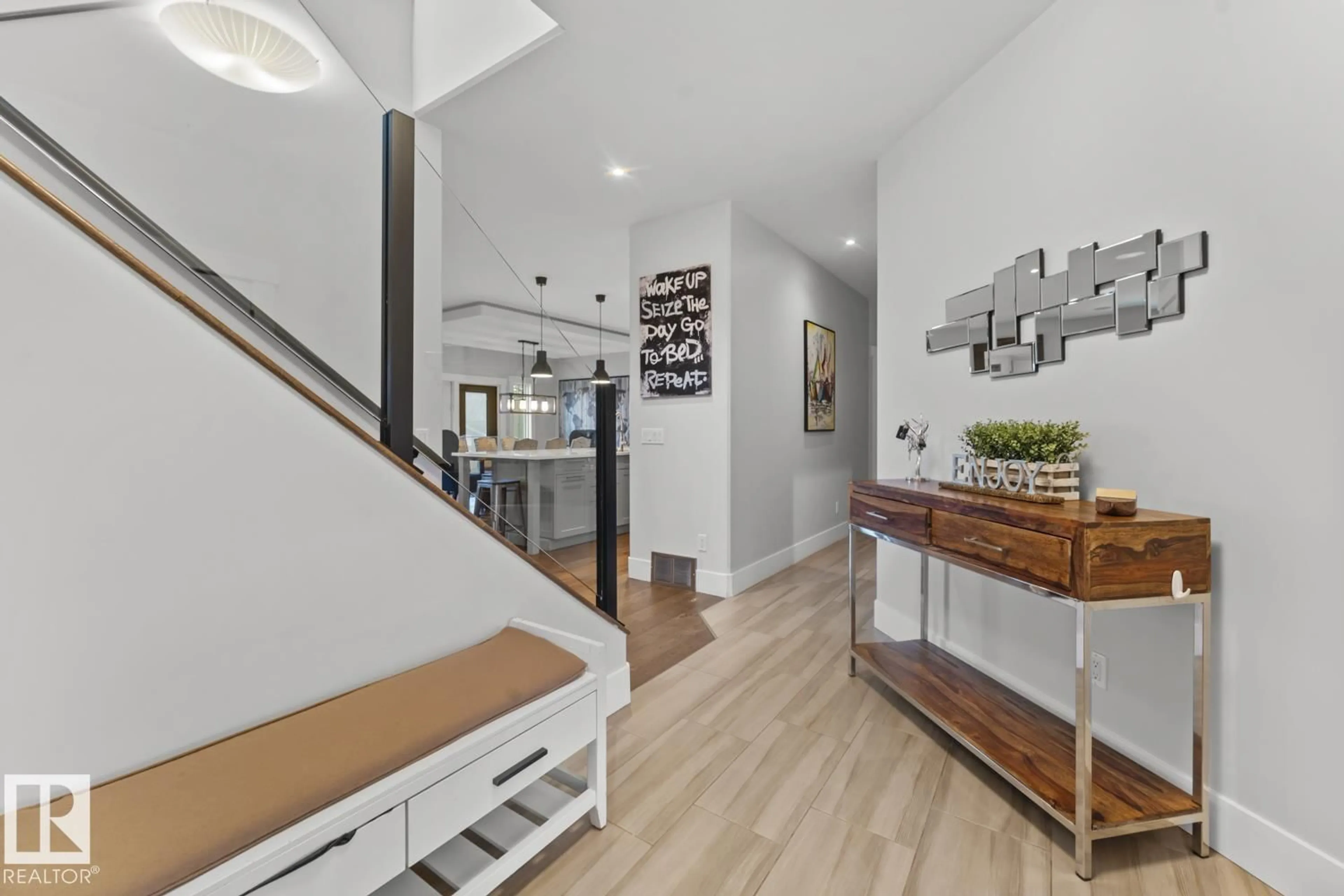 Indoor entryway for 509 18TH ST, Cold Lake Alberta T9M0K3