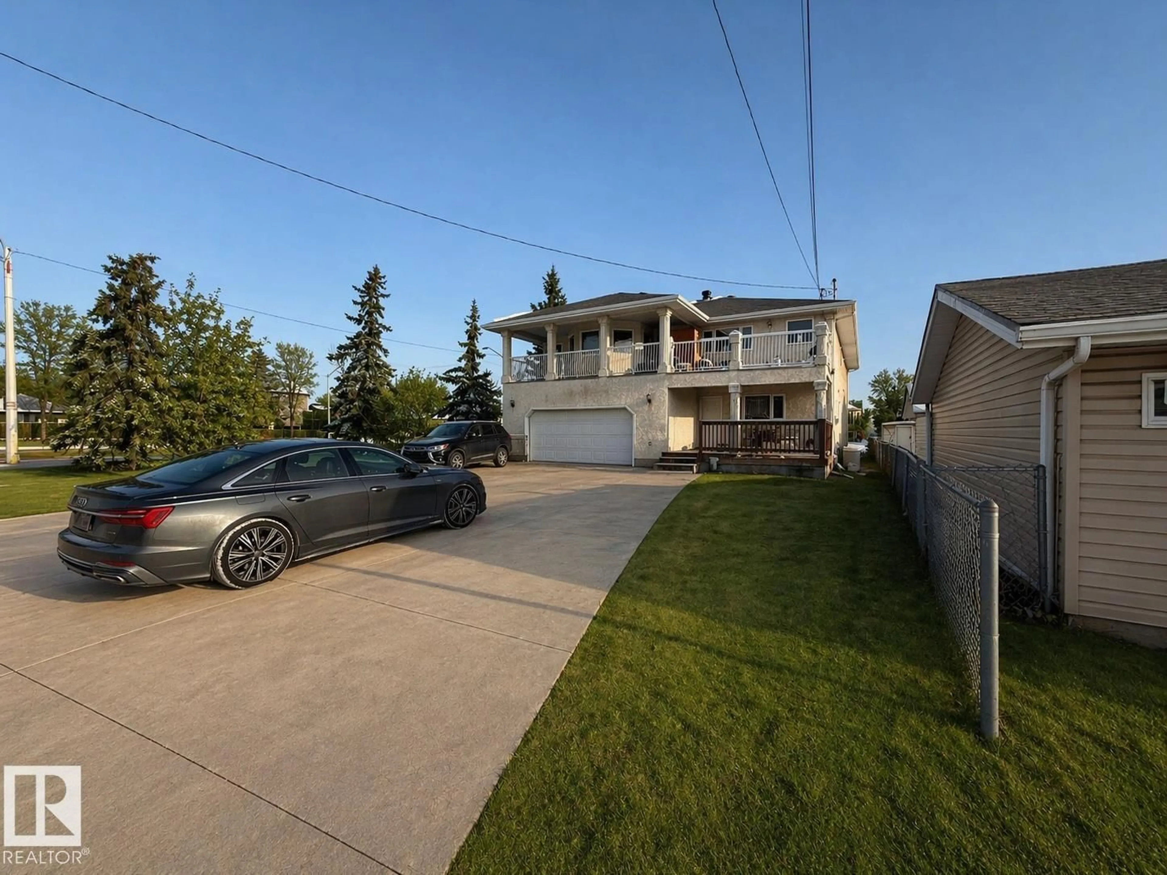 A pic from outside/outdoor area/front of a property/back of a property/a pic from drone, street for NW - 10644 155 ST, Edmonton Alberta T5P2M5