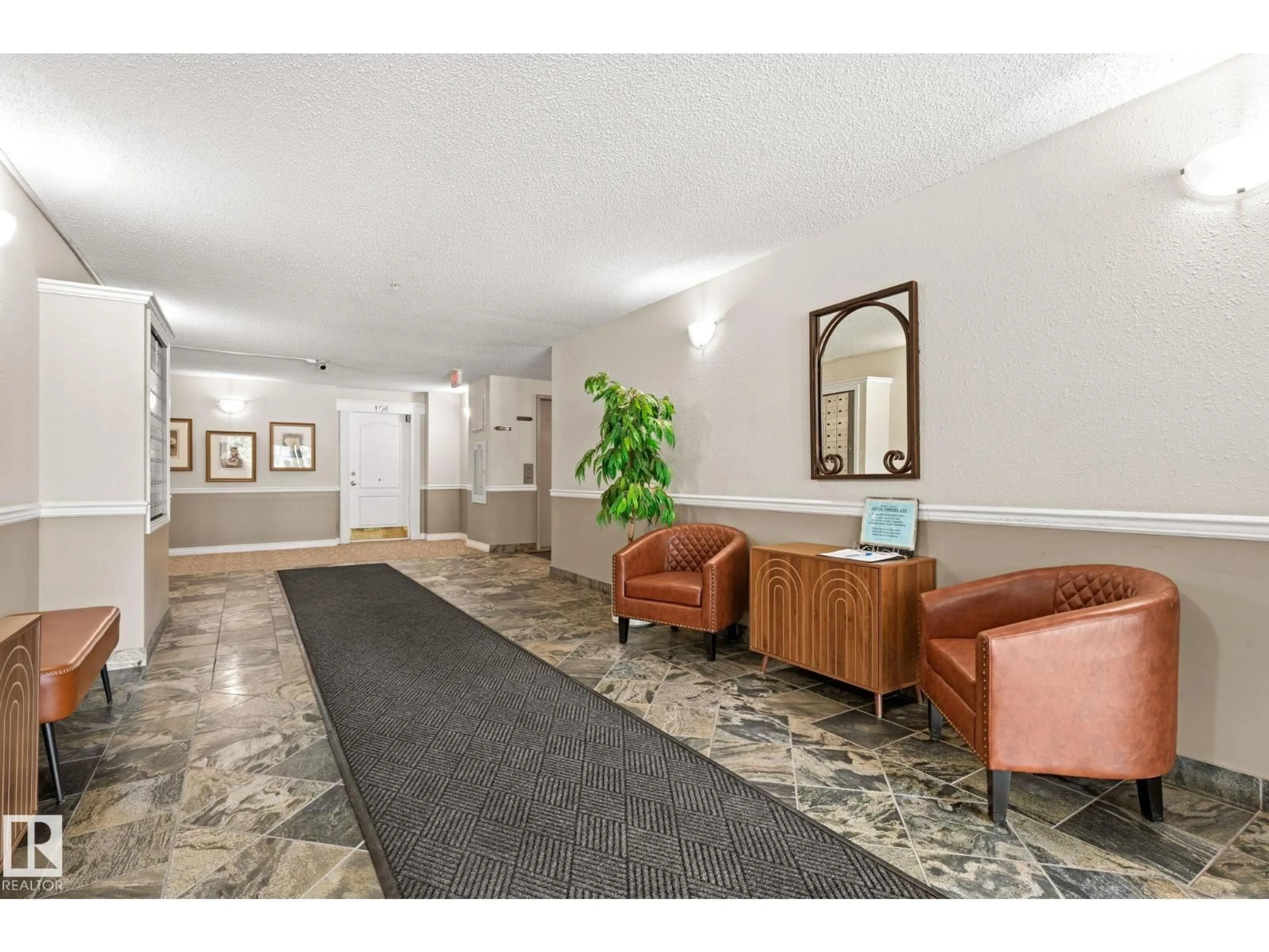 Lobby for #203 - 8909 100 ST, Edmonton Alberta T6E6T4