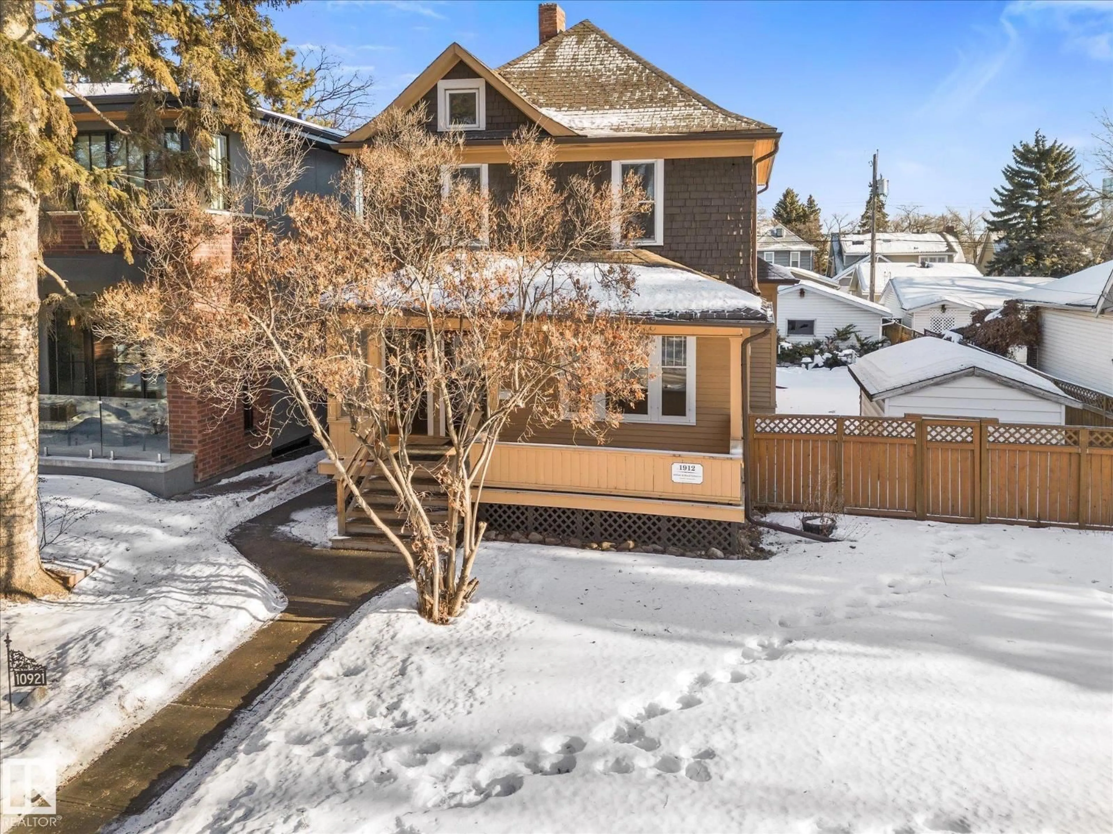 A pic from outside/outdoor area/front of a property/back of a property/a pic from drone, street for 10921 126 ST, Edmonton Alberta T5M0P4
