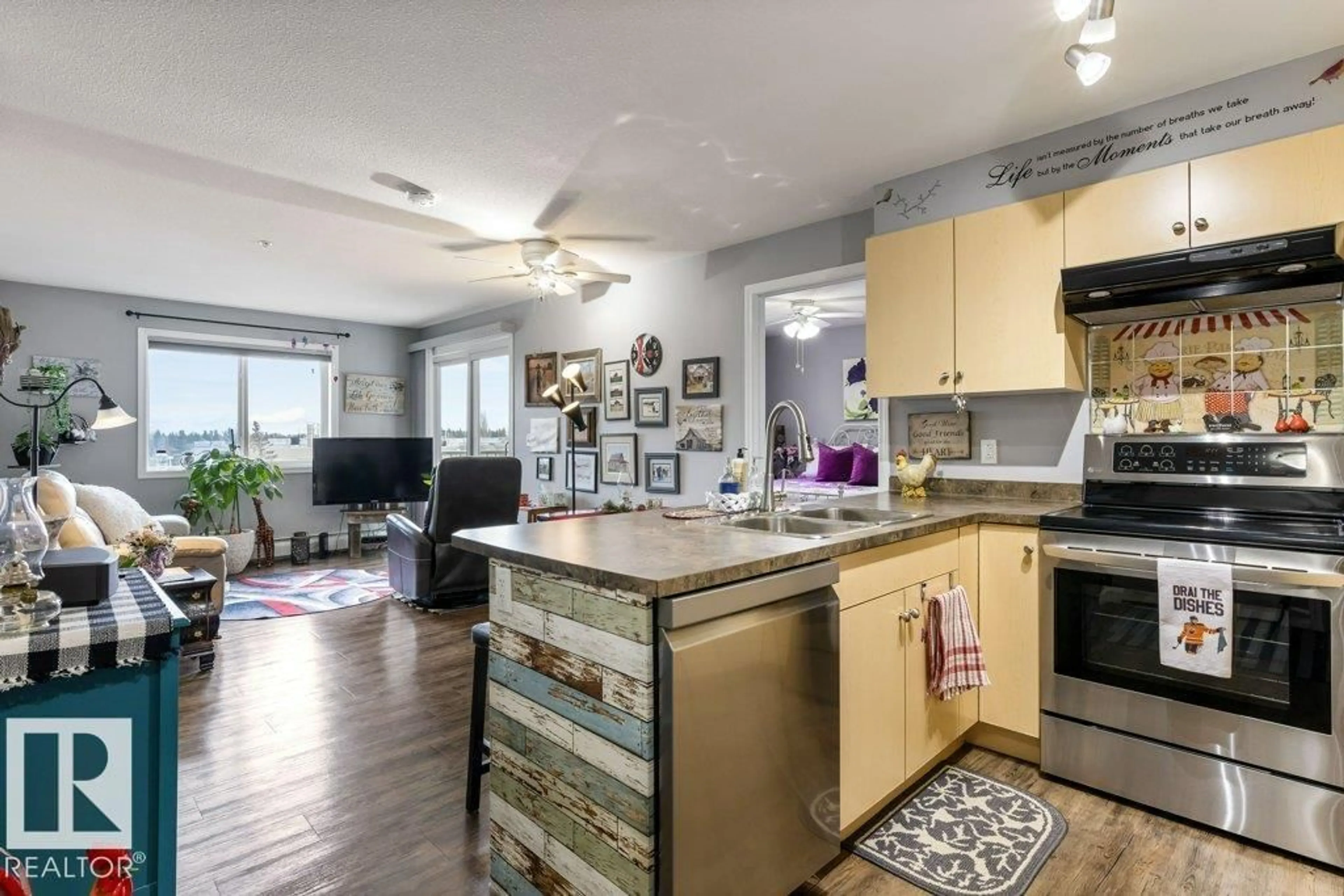 Open concept kitchen, unknown for #303 - 4309 33 ST, Stony Plain Alberta T7Z0C4