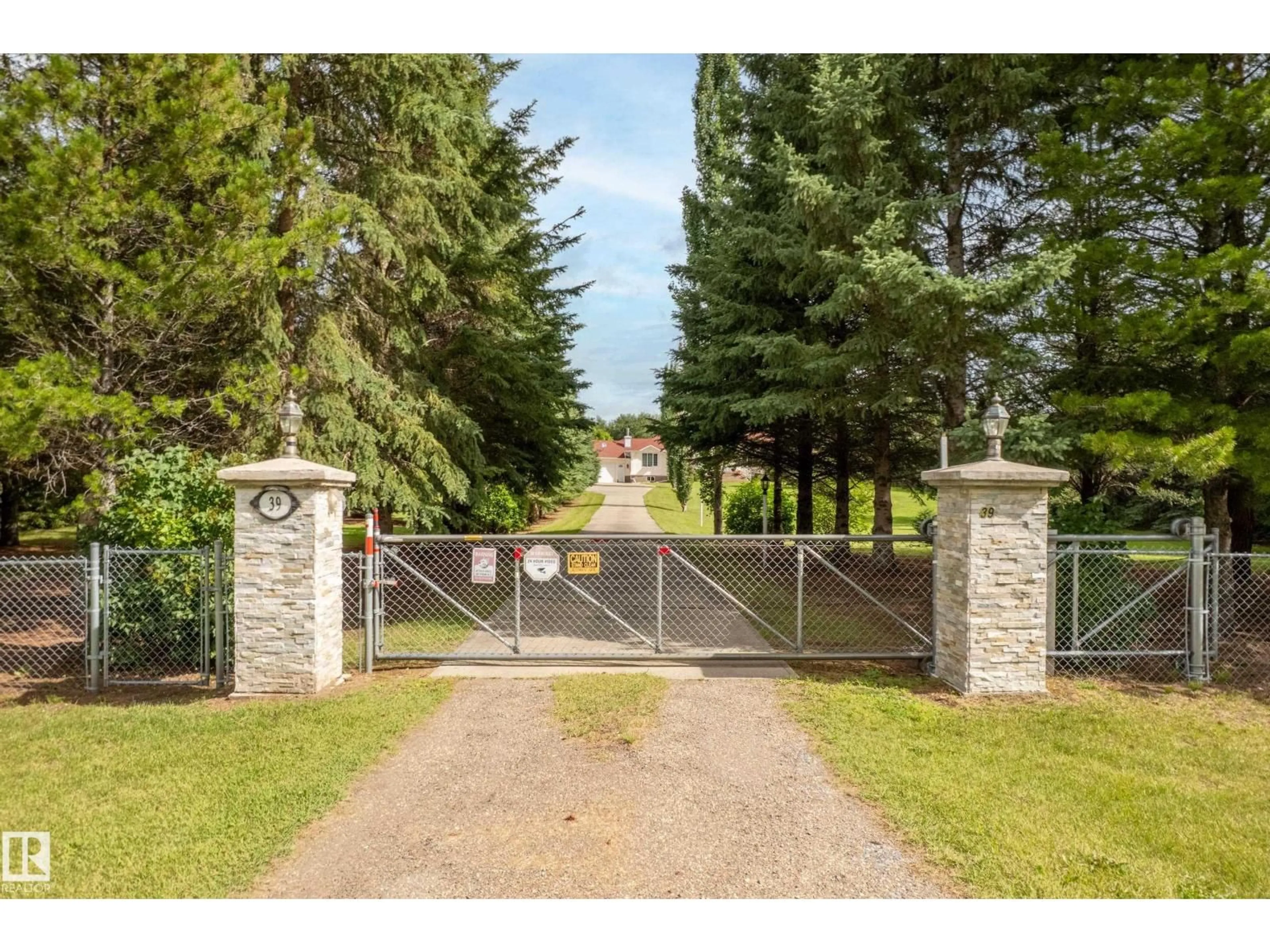 A pic from outside/outdoor area/front of a property/back of a property/a pic from drone, street for 39 RGE ROAD 262 RGE ROAD, Rural Parkland County Alberta T7Y1C2