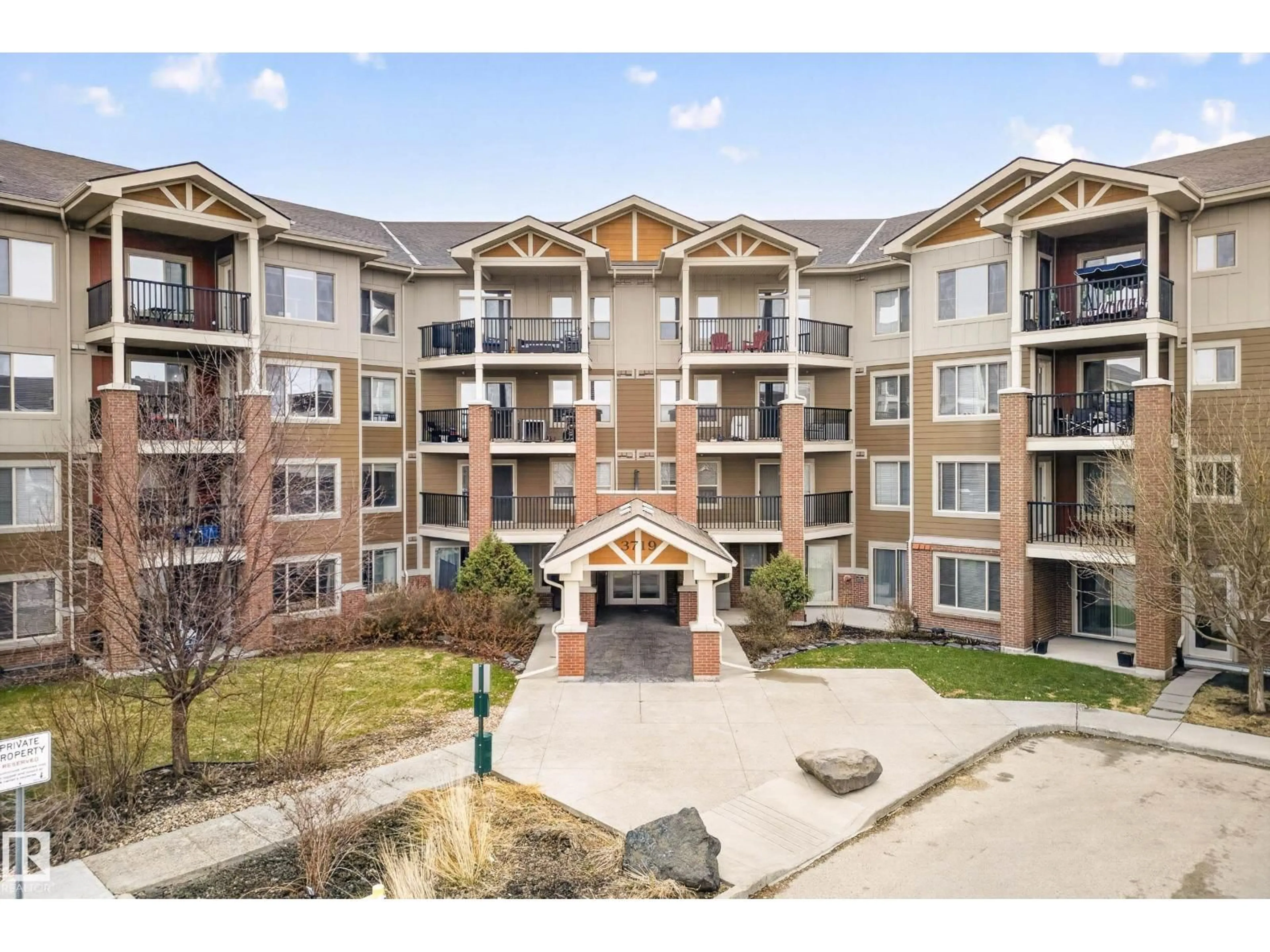 A pic from outside/outdoor area/front of a property/back of a property/a pic from drone, unknown for #310 - 3719 WHITELAW LN, Edmonton Alberta T6W2C3