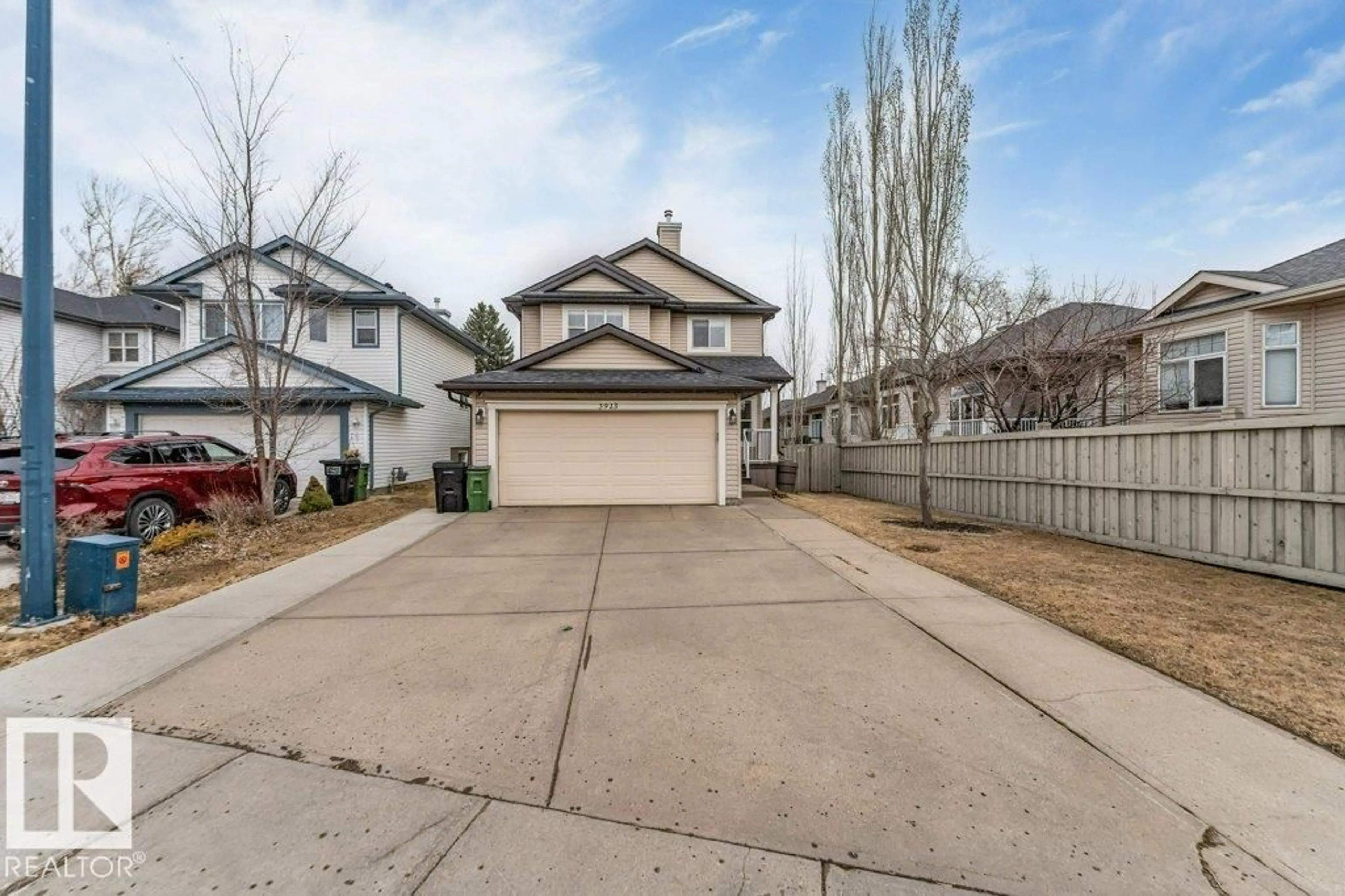 A pic from outside/outdoor area/front of a property/back of a property/a pic from drone, street for SW - 3913 MCMULLEN GREEN GR, Edmonton Alberta T6W1K7