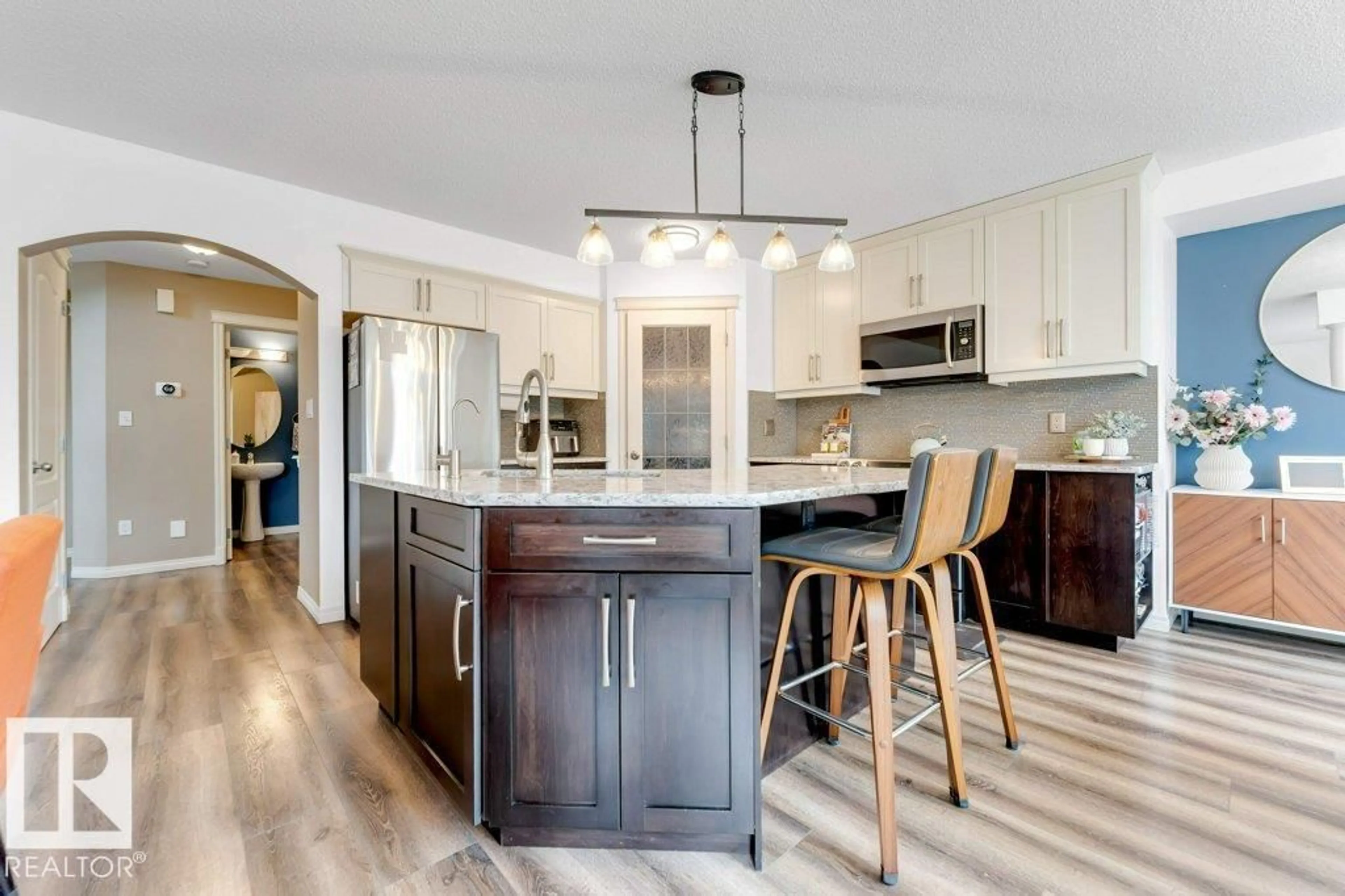 Open concept kitchen, unknown for SW - 3913 MCMULLEN GREEN GR, Edmonton Alberta T6W1K7