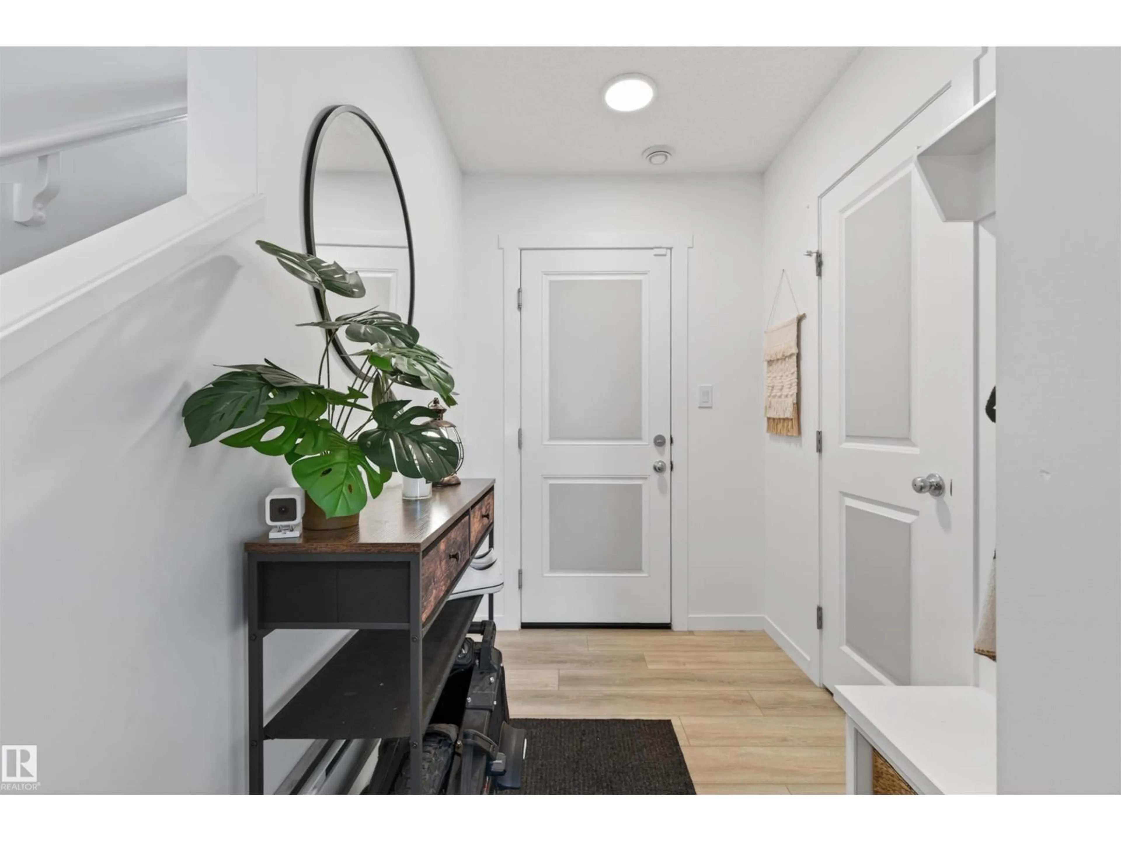 Indoor entryway for NW - 2824 192 ST, Edmonton Alberta T6M3B5