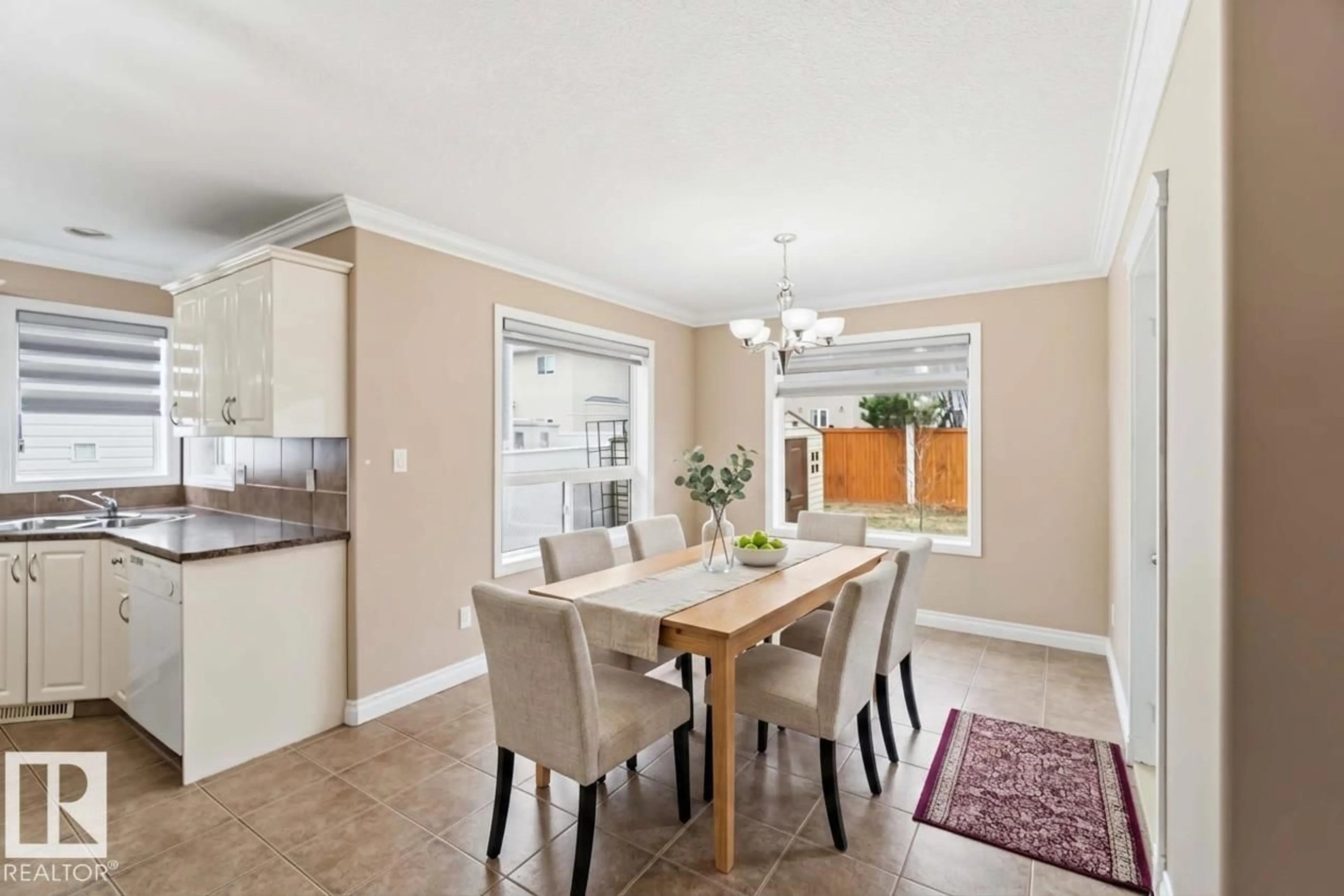 Dining room, ceramic/tile floor for 16412 60 ST, Edmonton Alberta T5Y0G4