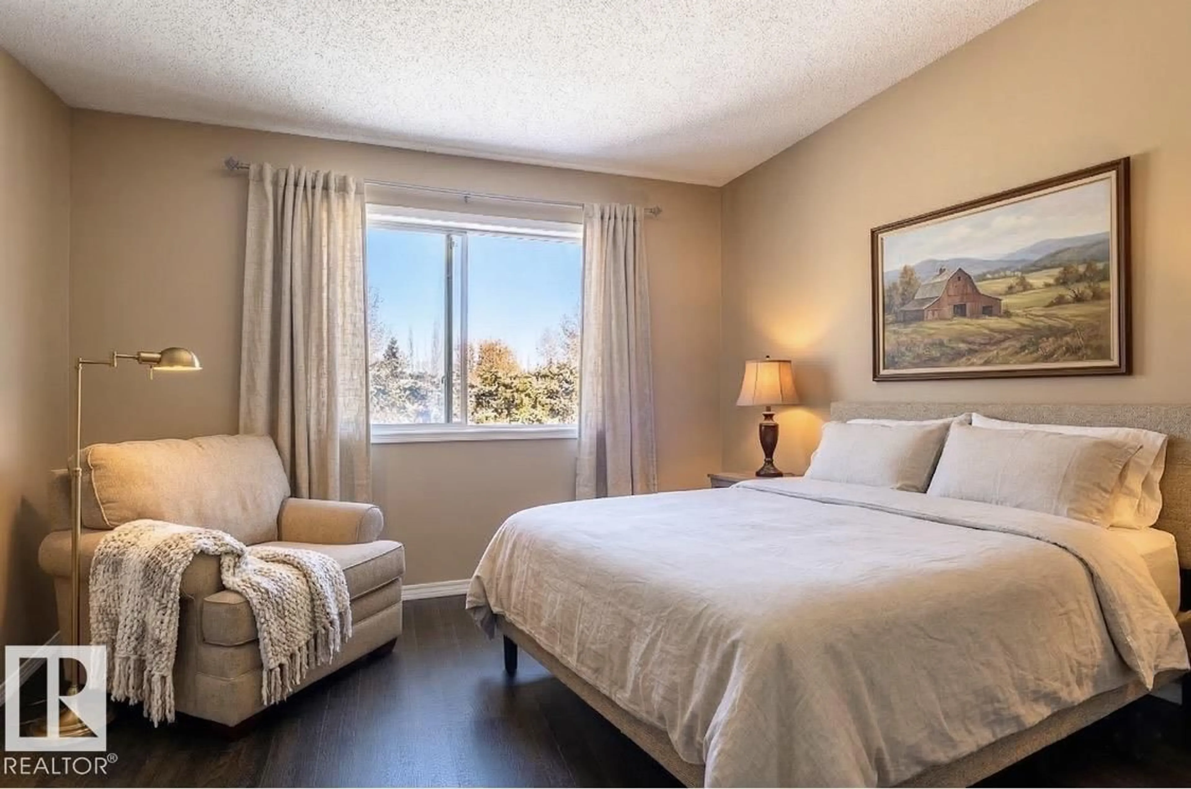 Bedroom with bed, unknown for 18633 122 AV NW, Edmonton Alberta T5V1R4