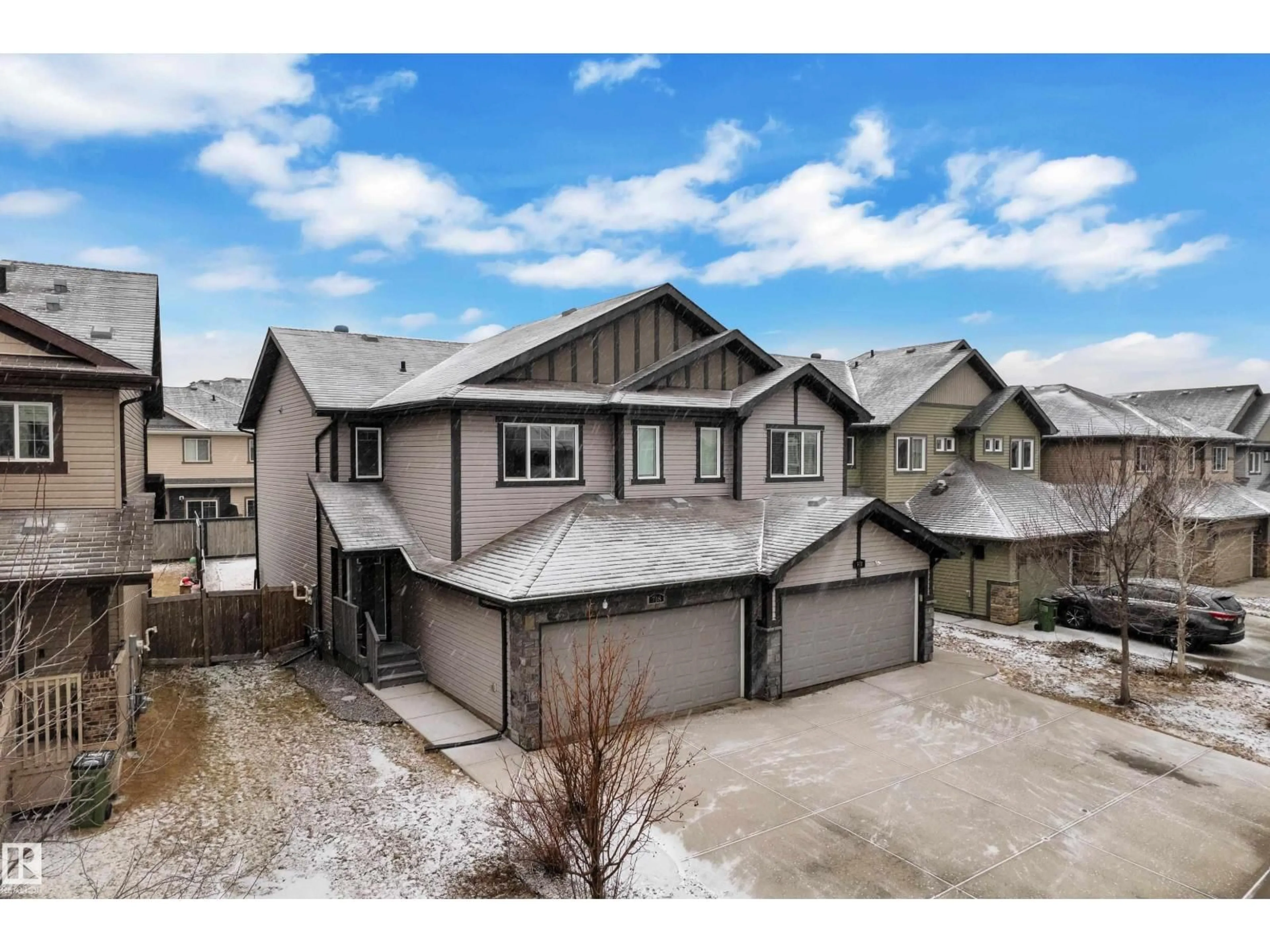 A pic from outside/outdoor area/front of a property/back of a property/a pic from drone, street for 718 177 ST, Edmonton Alberta T6W1A5