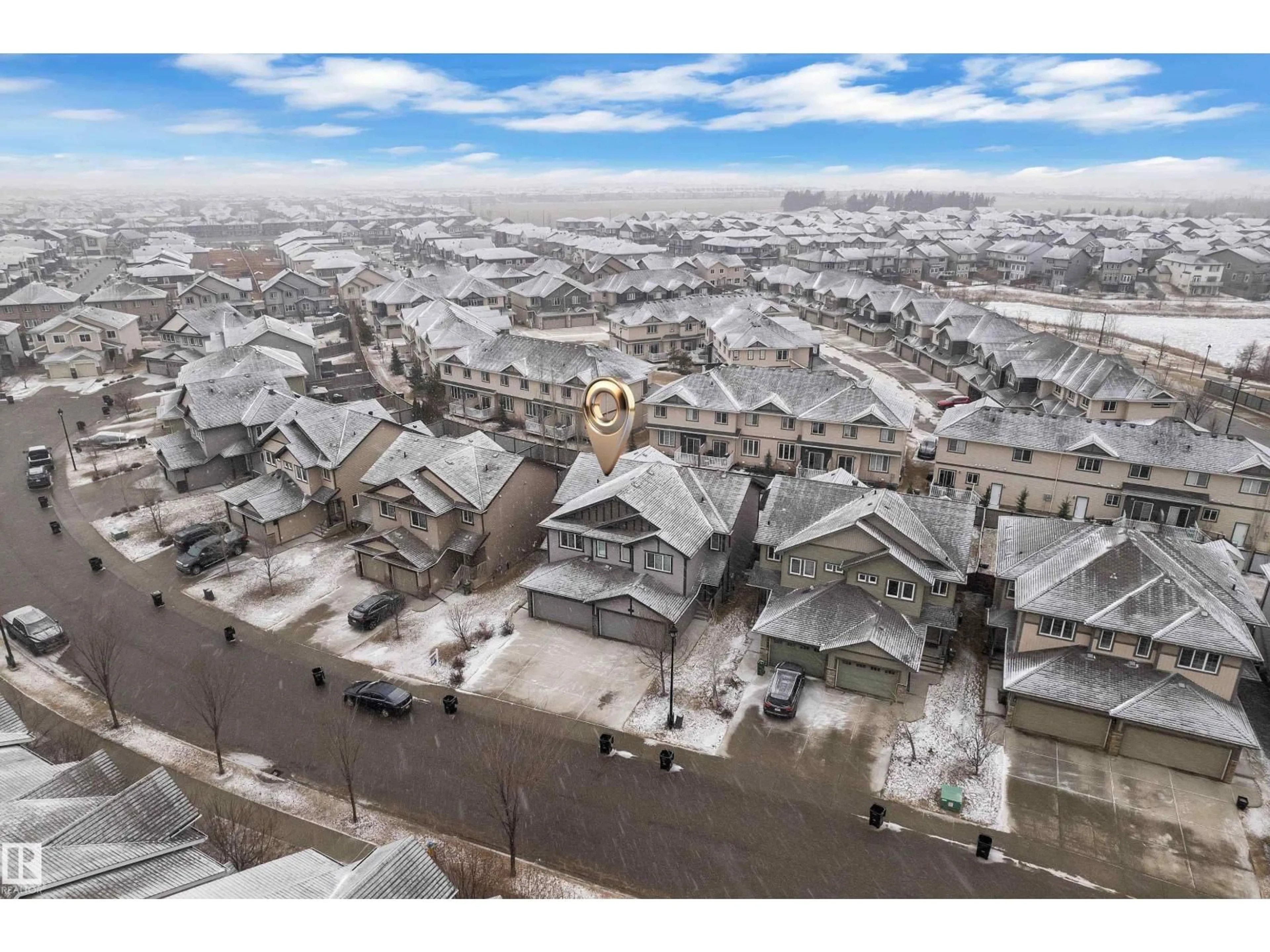 A pic from outside/outdoor area/front of a property/back of a property/a pic from drone, street for 718 177 ST, Edmonton Alberta T6W1A5