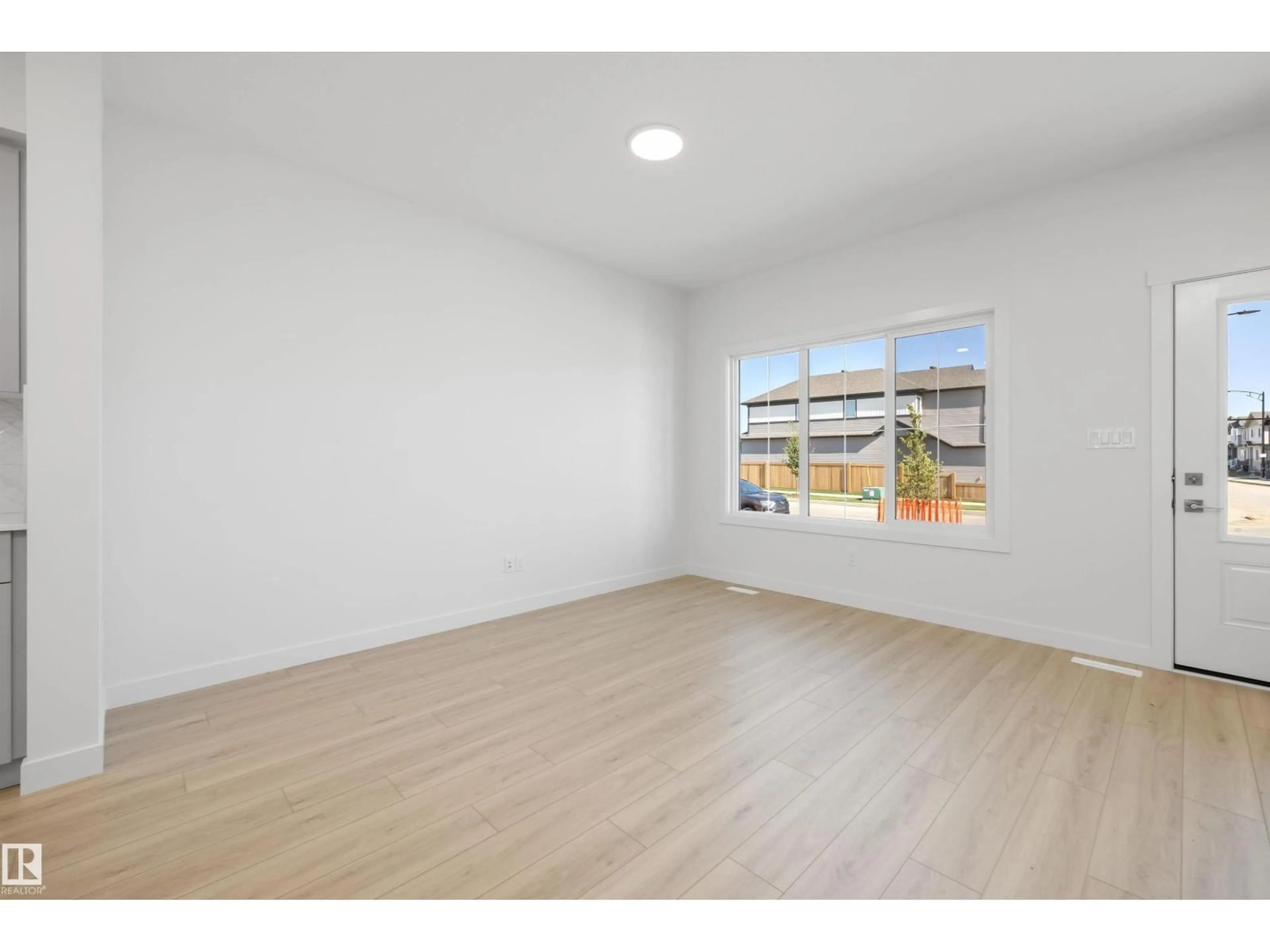 A pic of a room for NW - 1605 210A ST, Edmonton Alberta T6M3E1