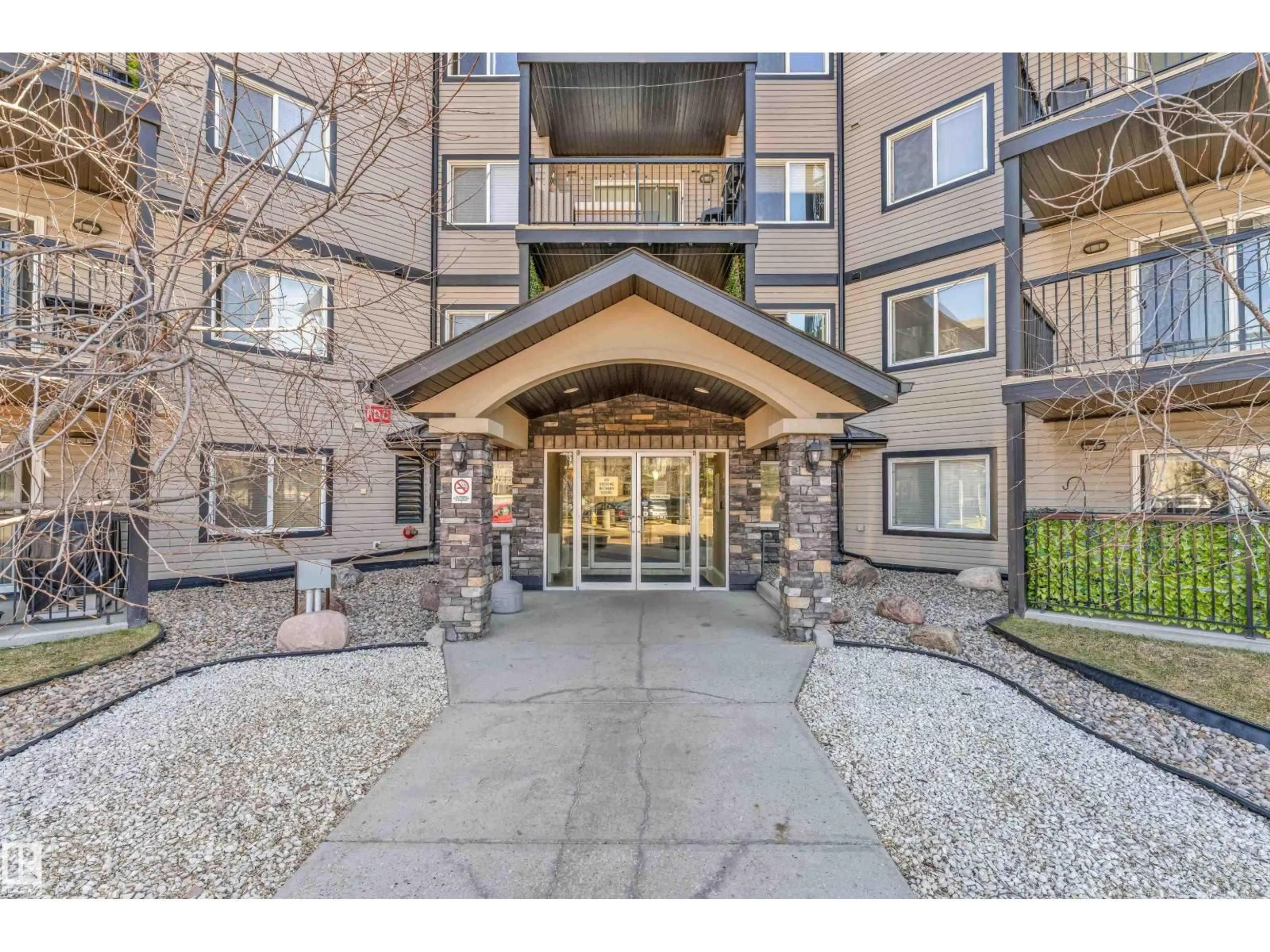 Indoor foyer for 113 - 5951 165 AV, Edmonton Alberta T5Y0J6