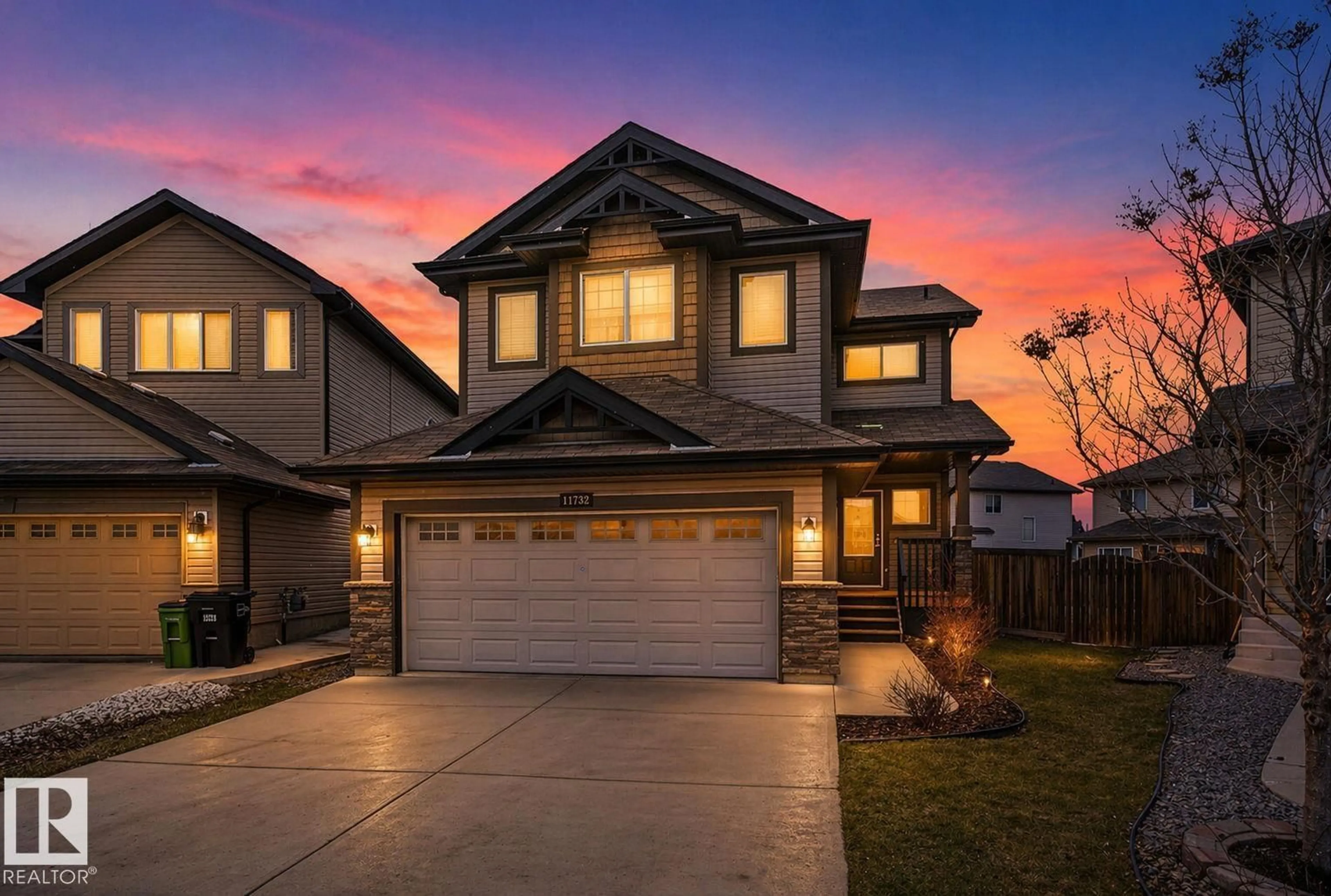 Home with vinyl exterior material, street for 11732 18 AV, Edmonton Alberta T6W2E7