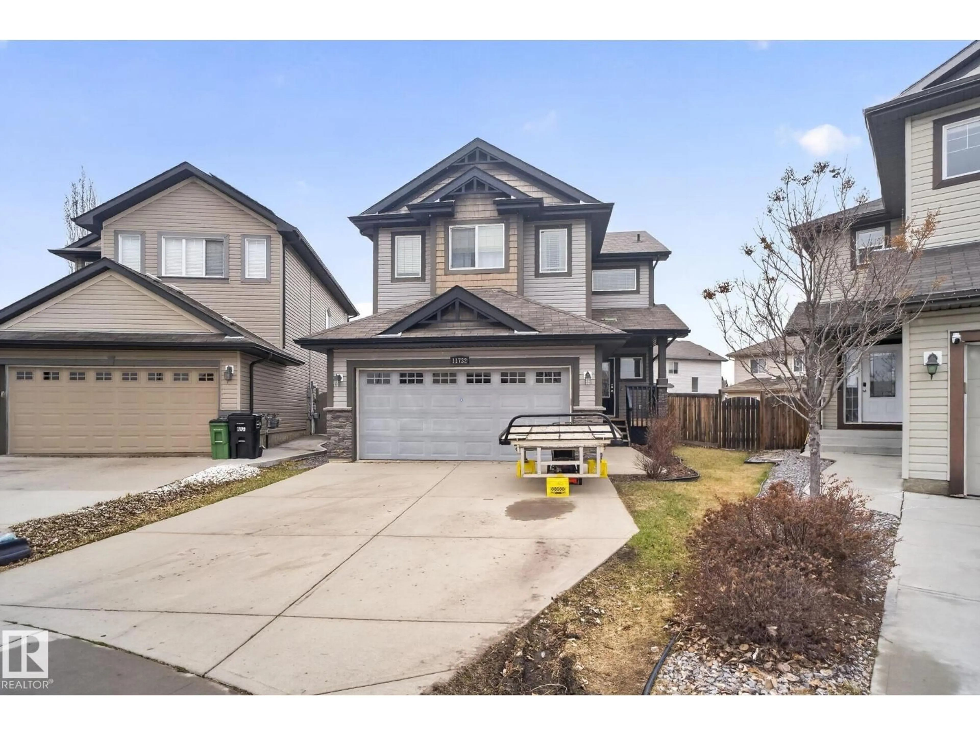 Unknown for 11732 18 AV, Edmonton Alberta T6W2E7