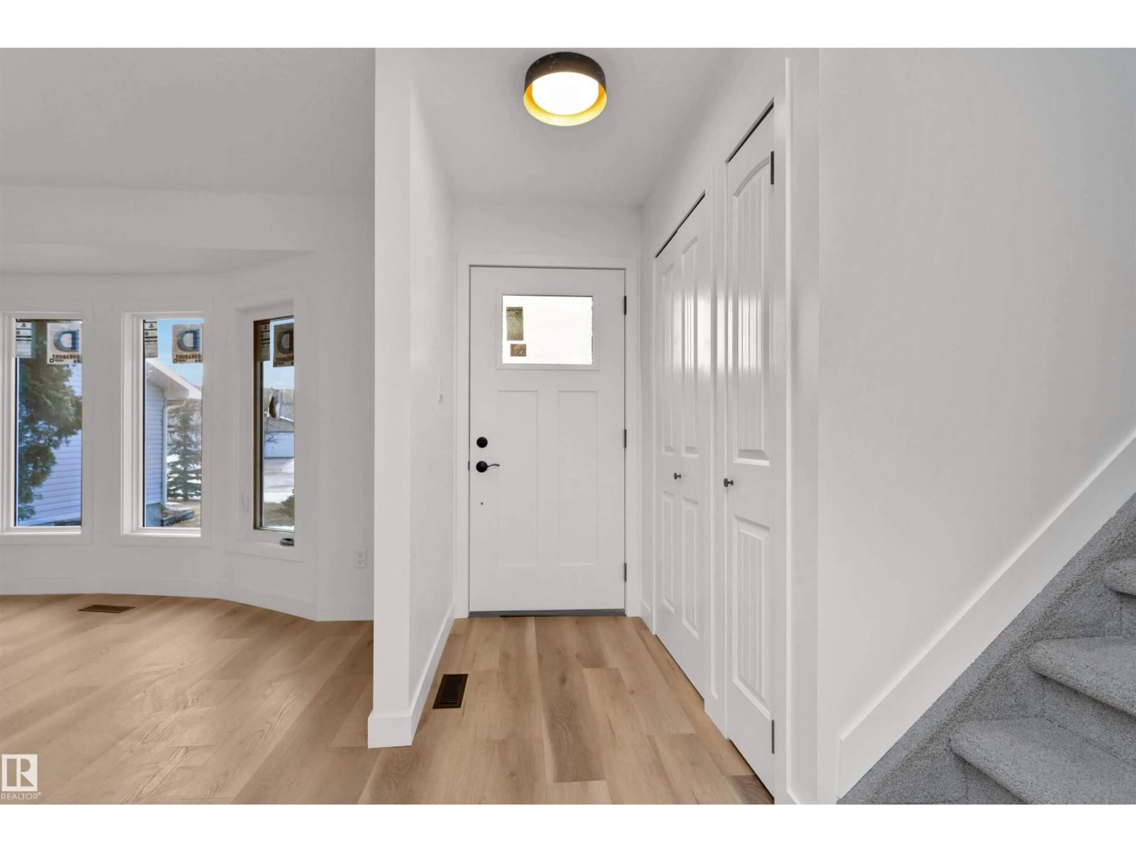 Indoor entryway for 3208 130 AV, Edmonton Alberta T5A3B3
