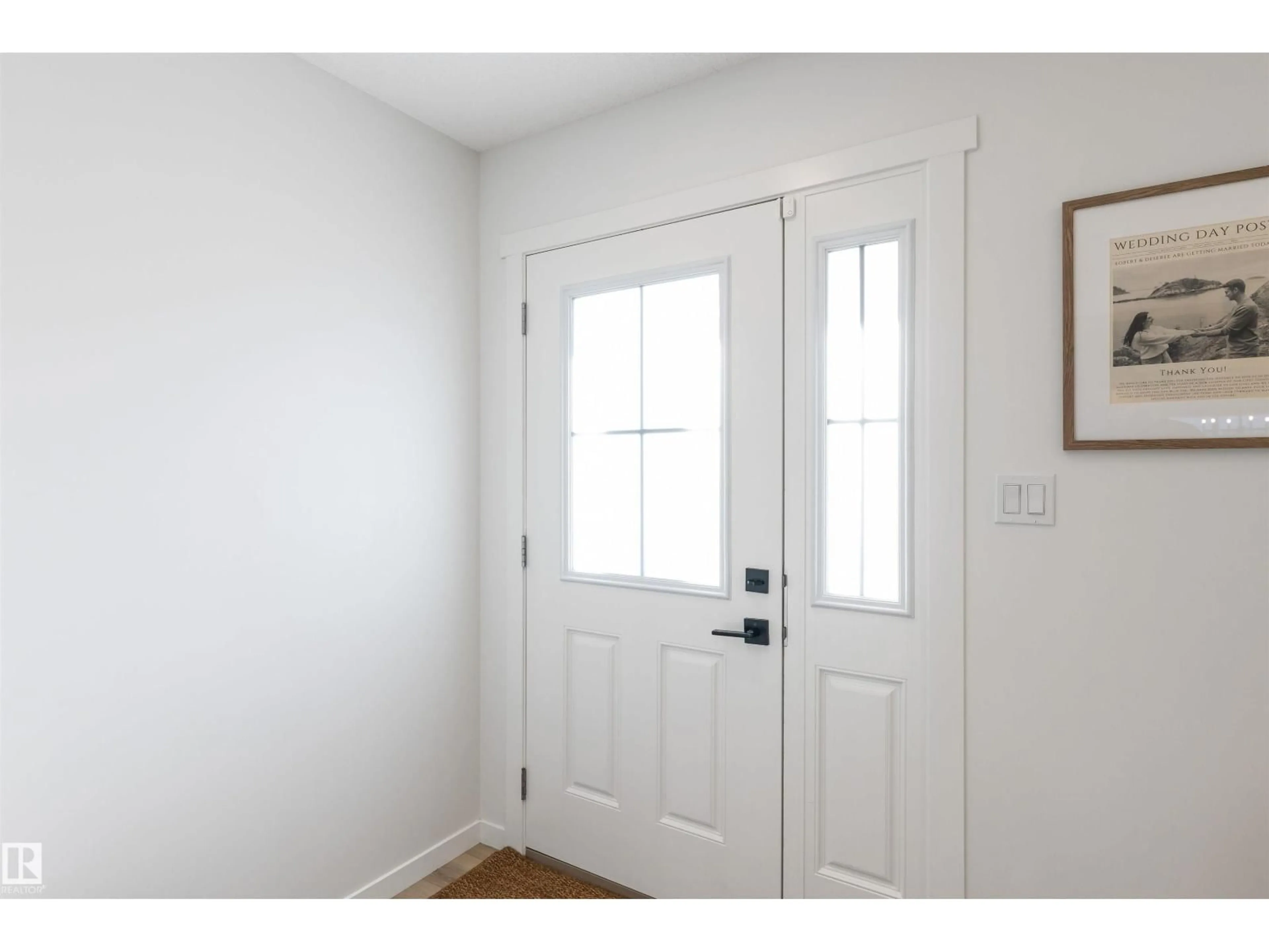 Indoor entryway for 1199 KESWICK DR, Edmonton Alberta T6W4J5