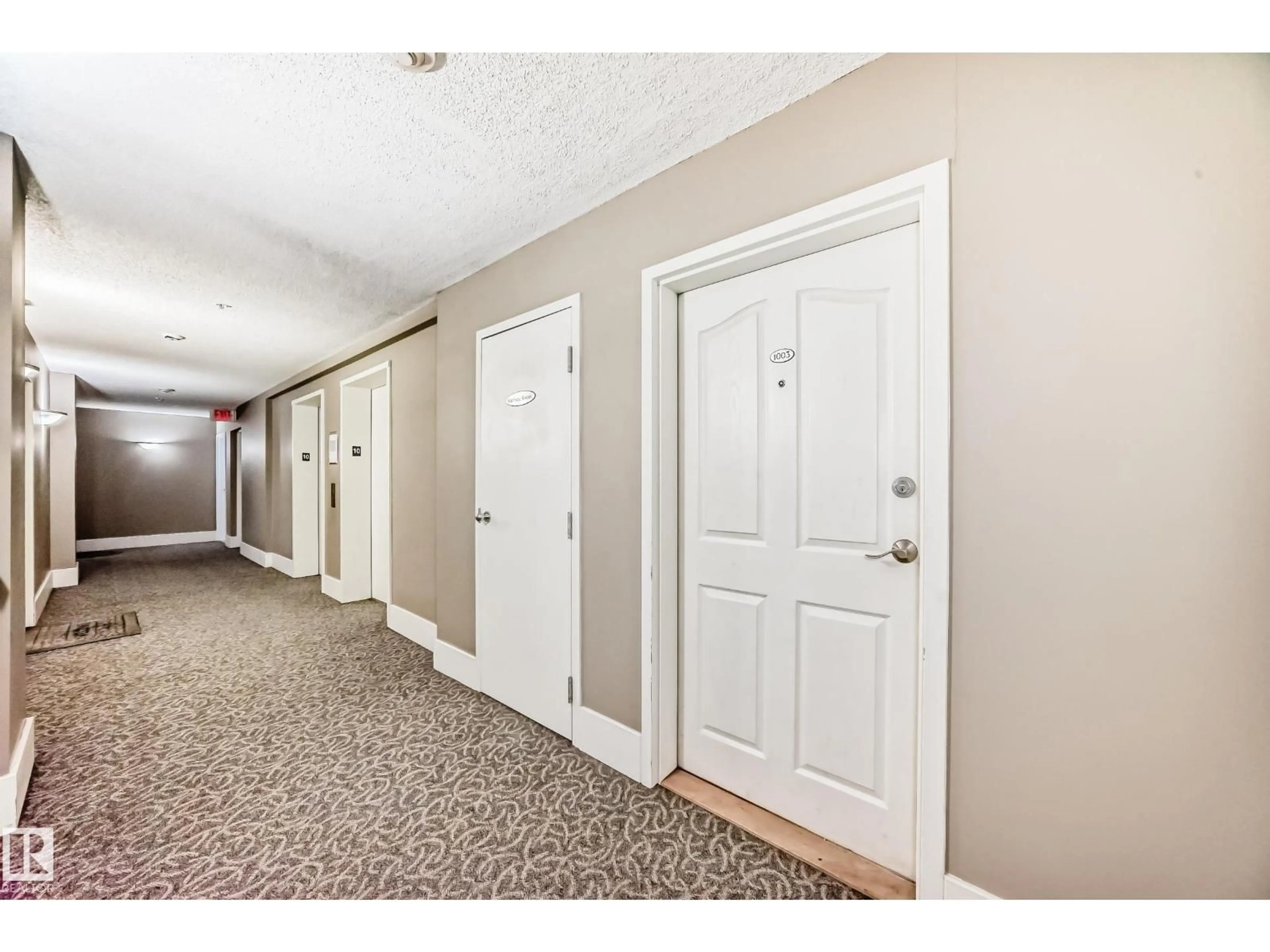 Indoor foyer for 1003 - 9707 105 ST, Edmonton Alberta T5K2Y4