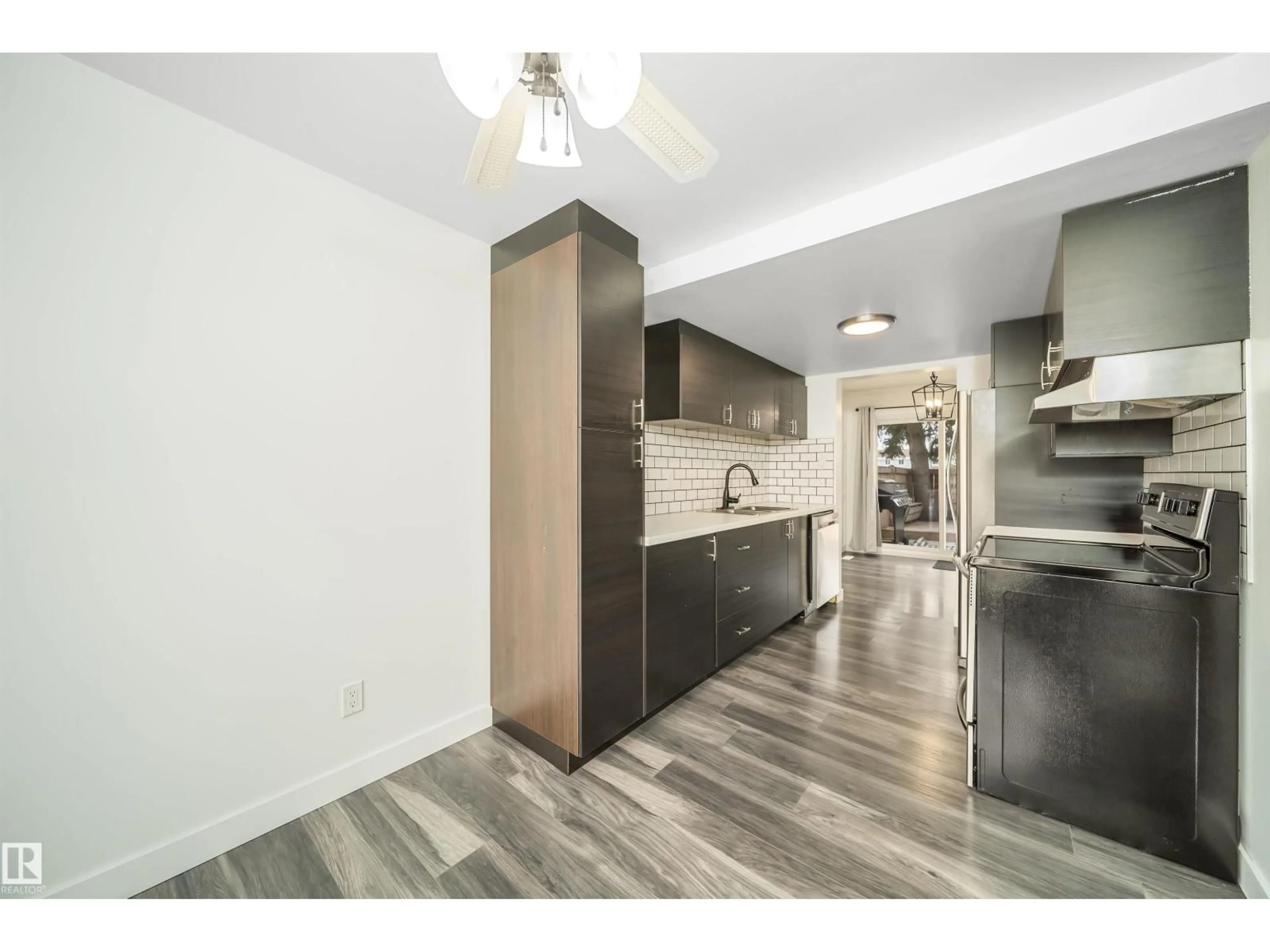 Open concept kitchen, unknown for 195 GRANDIN VG, St. Albert Alberta T8N2J3
