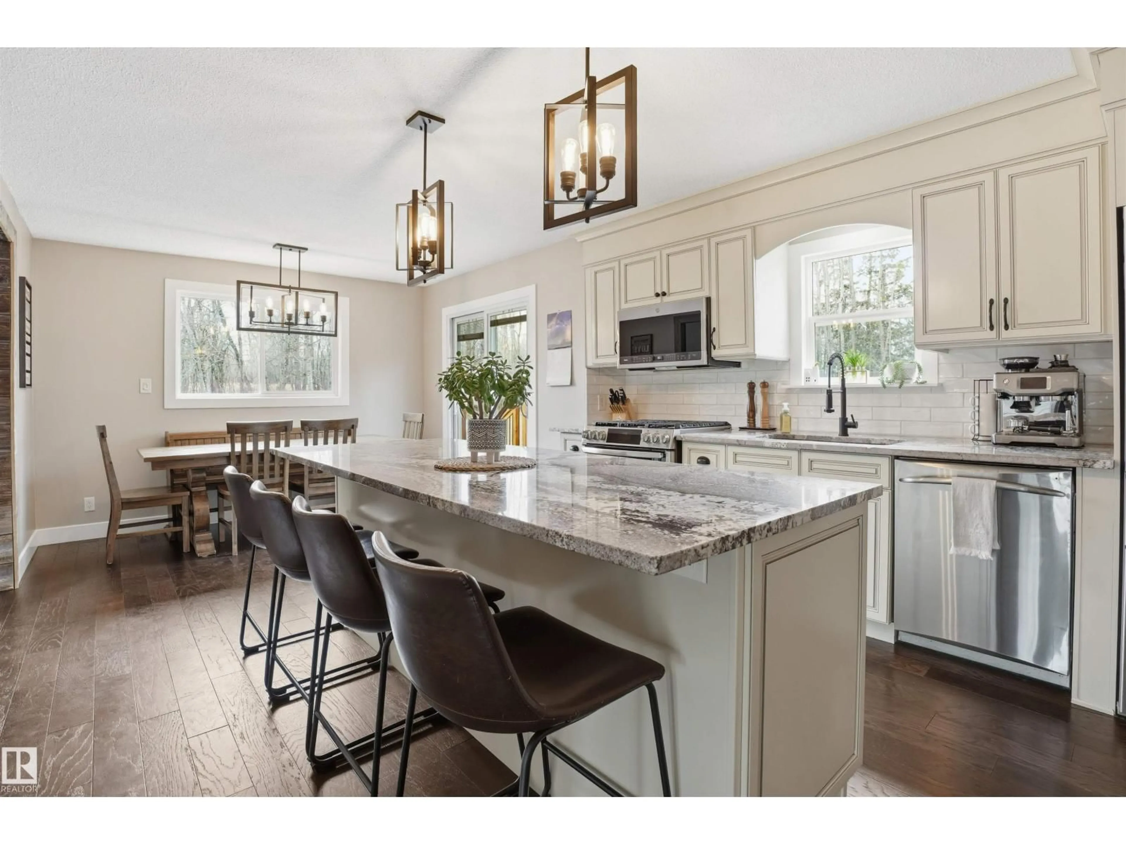 Open concept kitchen, unknown for 27432 TWP ROAD 544, Rural Sturgeon County Alberta T8R2B4