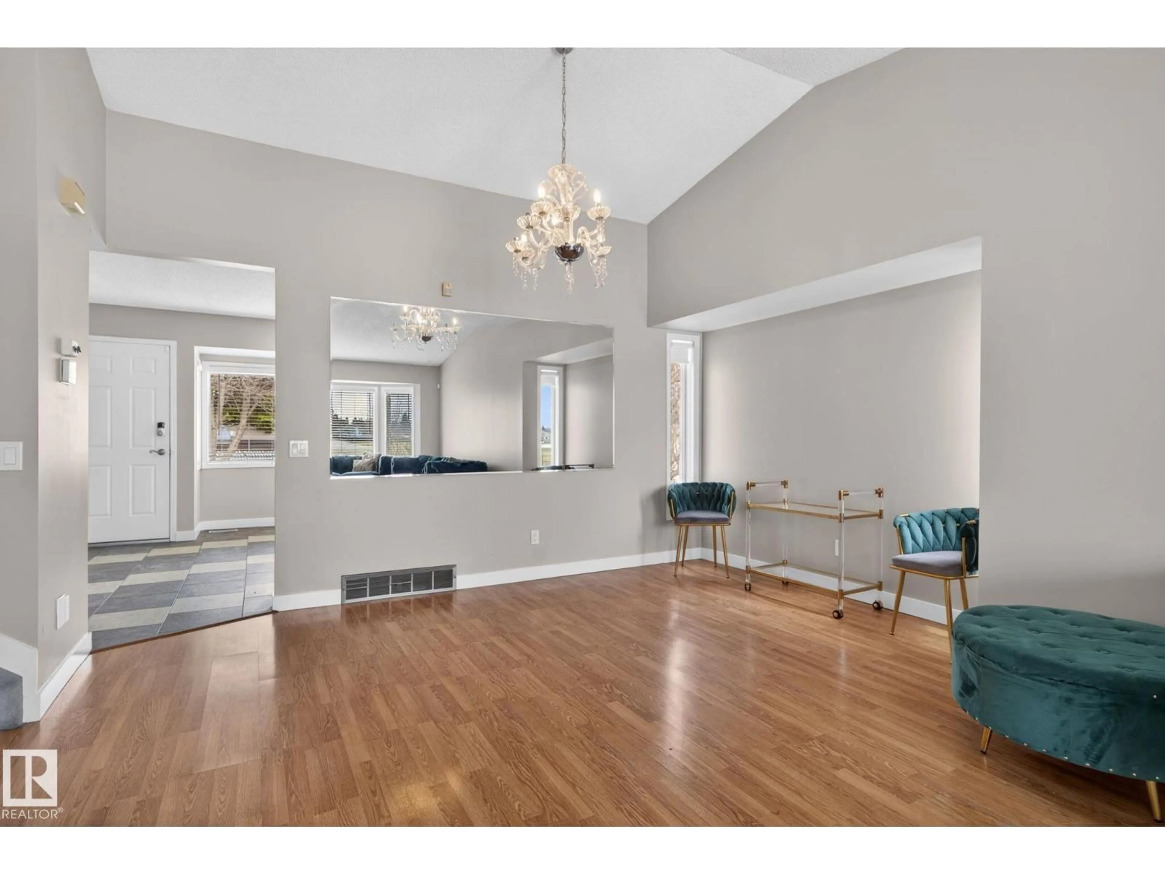 Unknown for 18604 97A AV, Edmonton Alberta T5T3J4