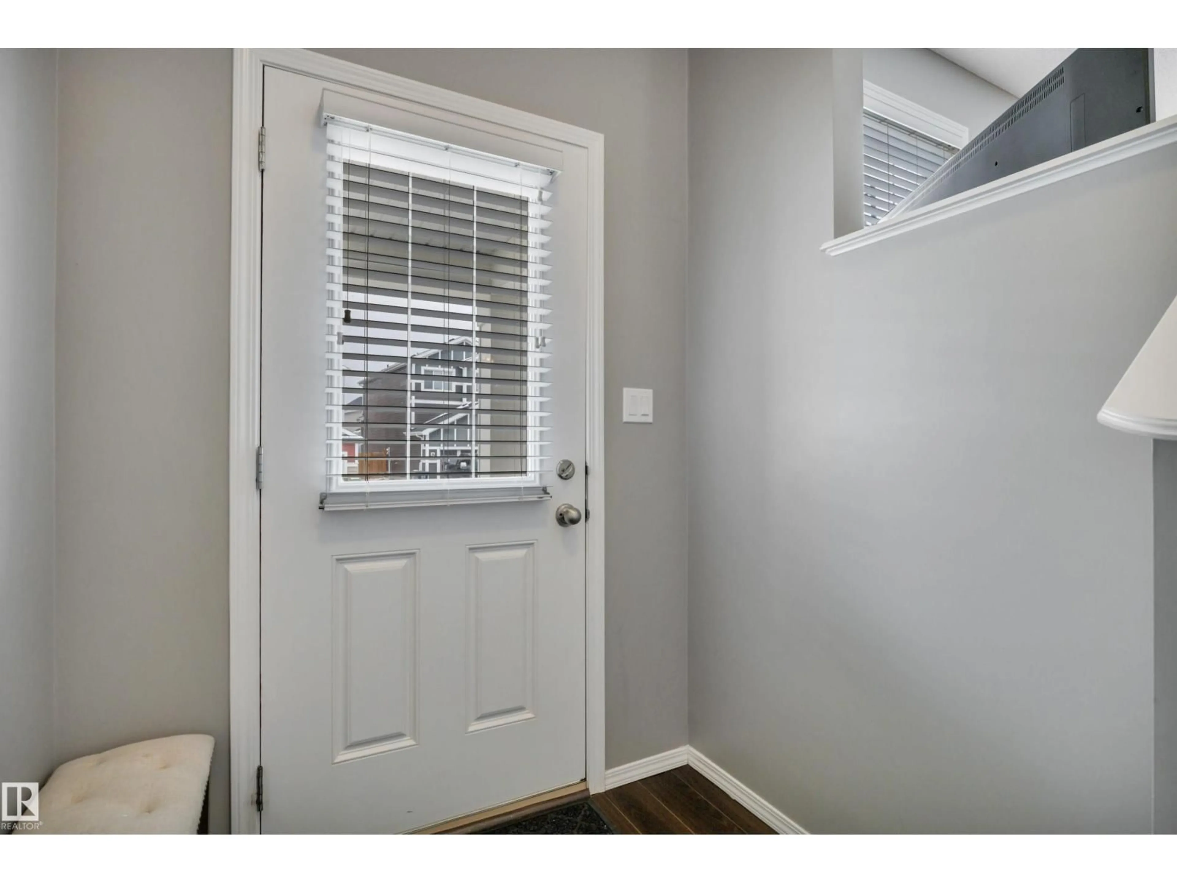 Indoor entryway for 419 SIMPKINS LI, Leduc Alberta T9E1B8