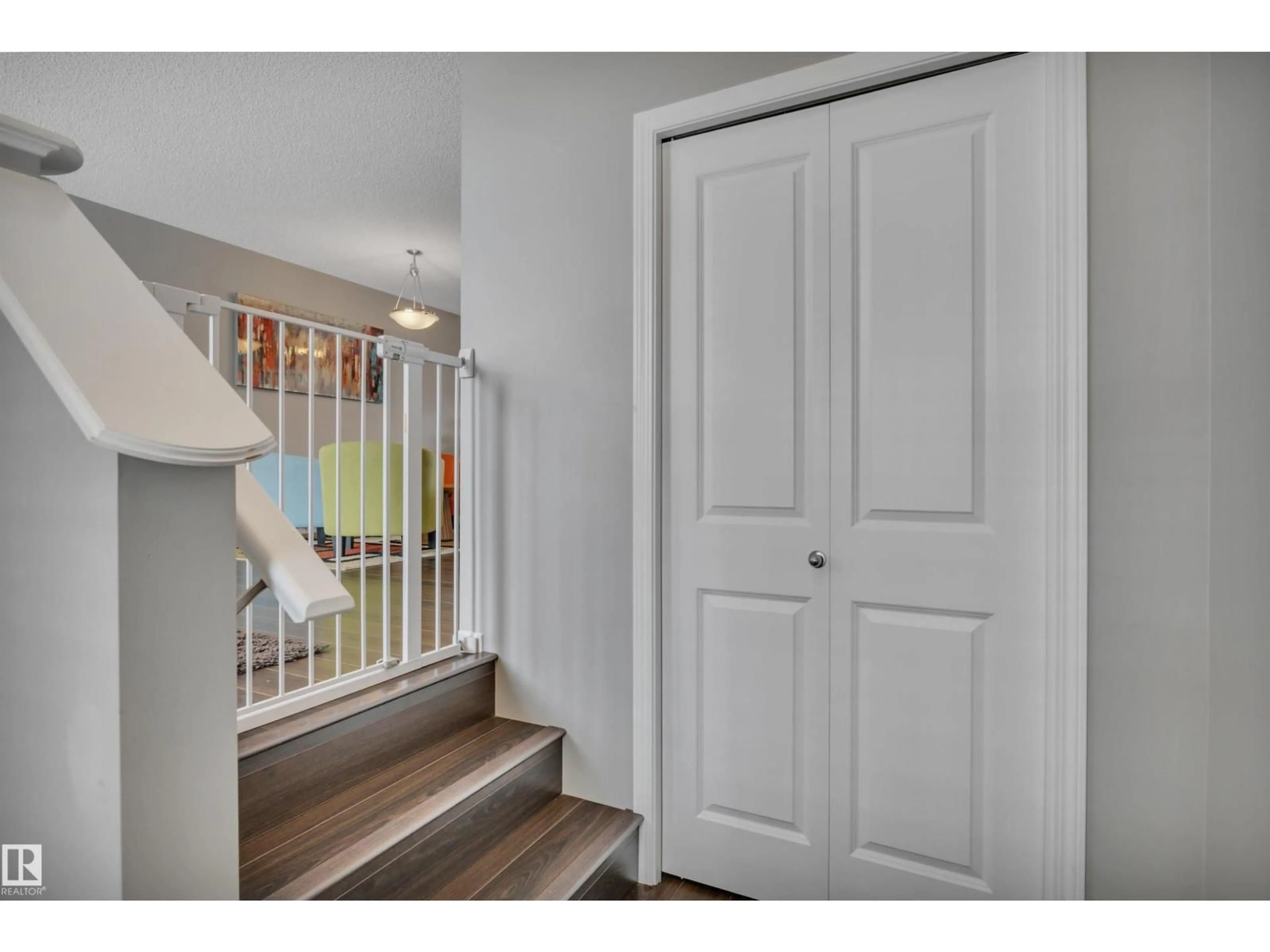 Indoor entryway for 419 SIMPKINS LI, Leduc Alberta T9E1B8