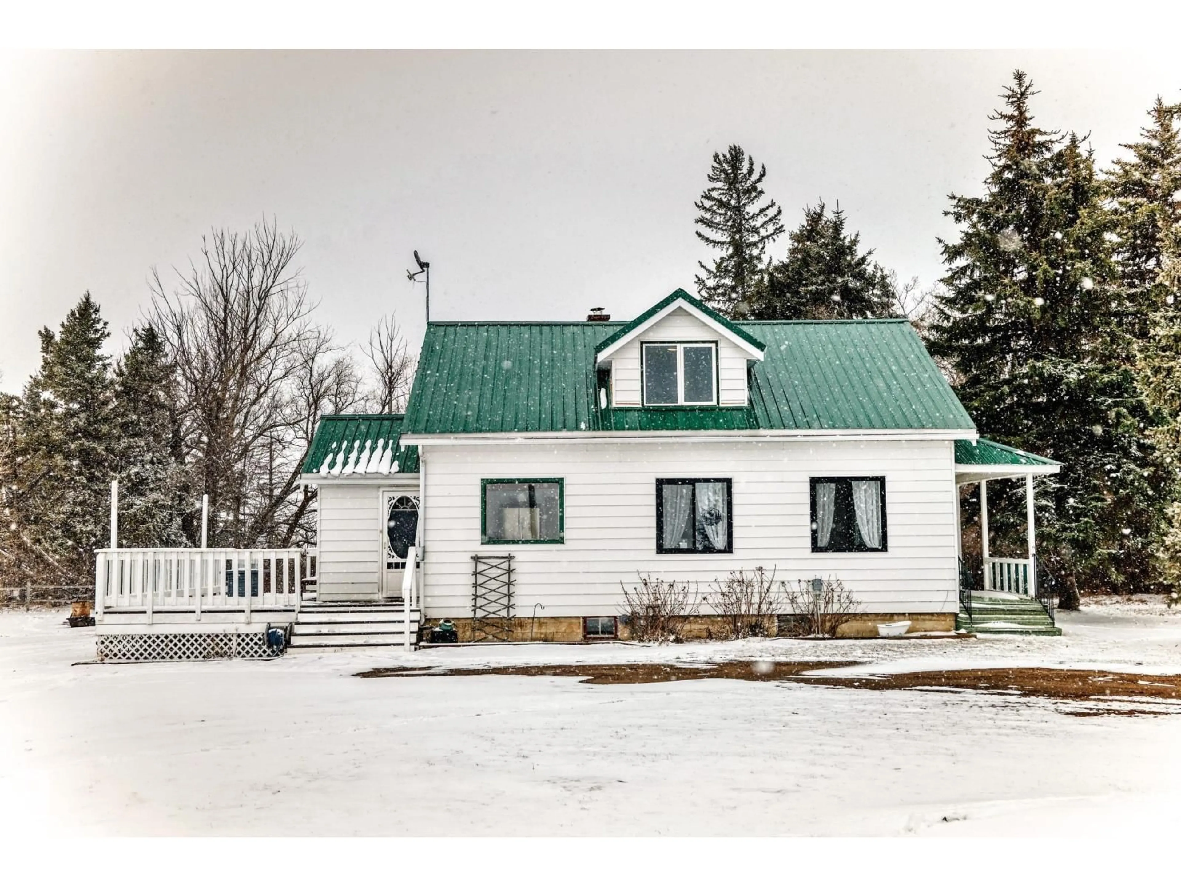 Unknown for 24523 TWP ROAD 582, Rural Sturgeon County Alberta T0G1L2
