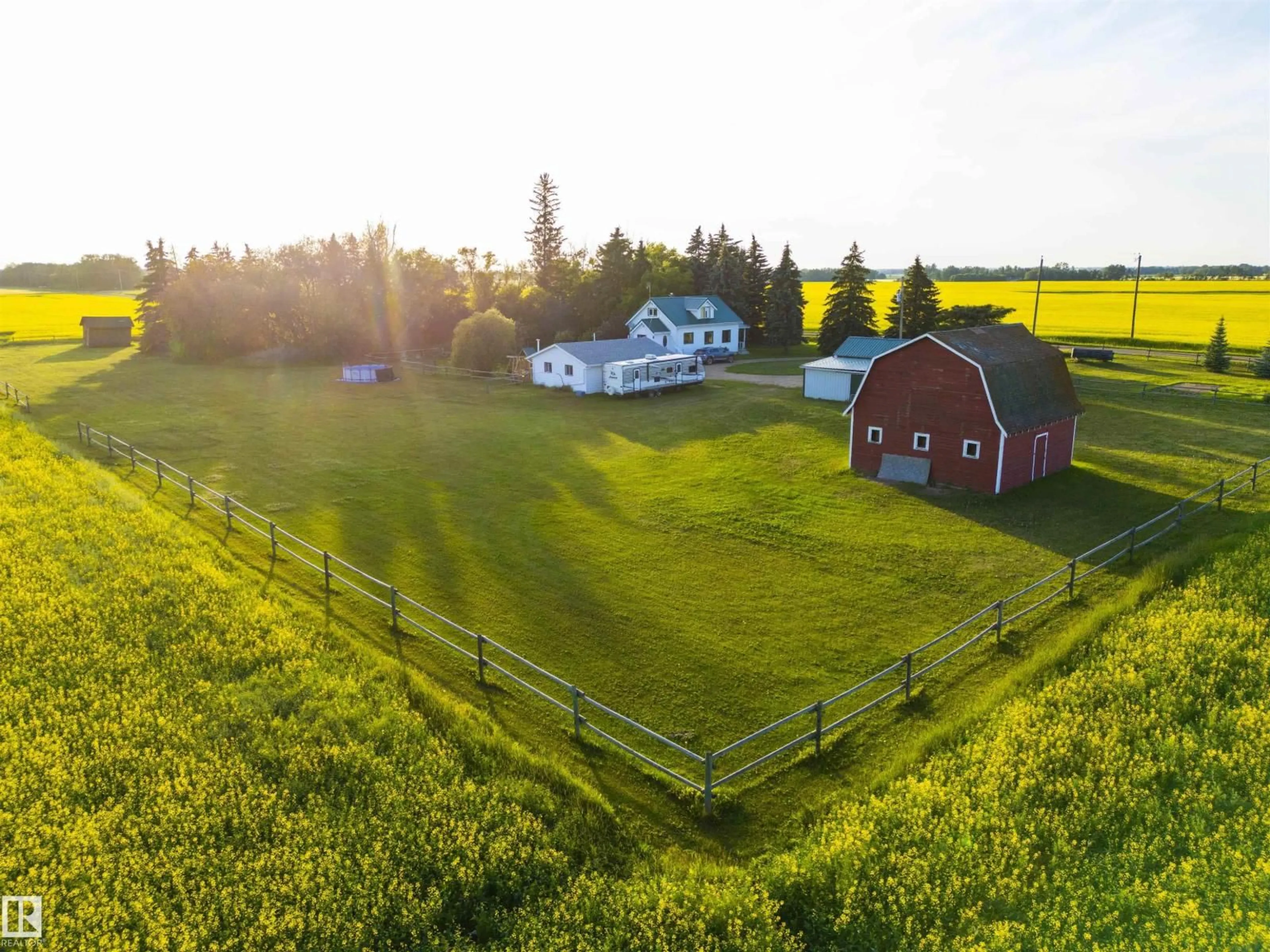 A pic from outside/outdoor area/front of a property/back of a property/a pic from drone, unknown for 24523 TWP ROAD 582, Rural Sturgeon County Alberta T0G1L2