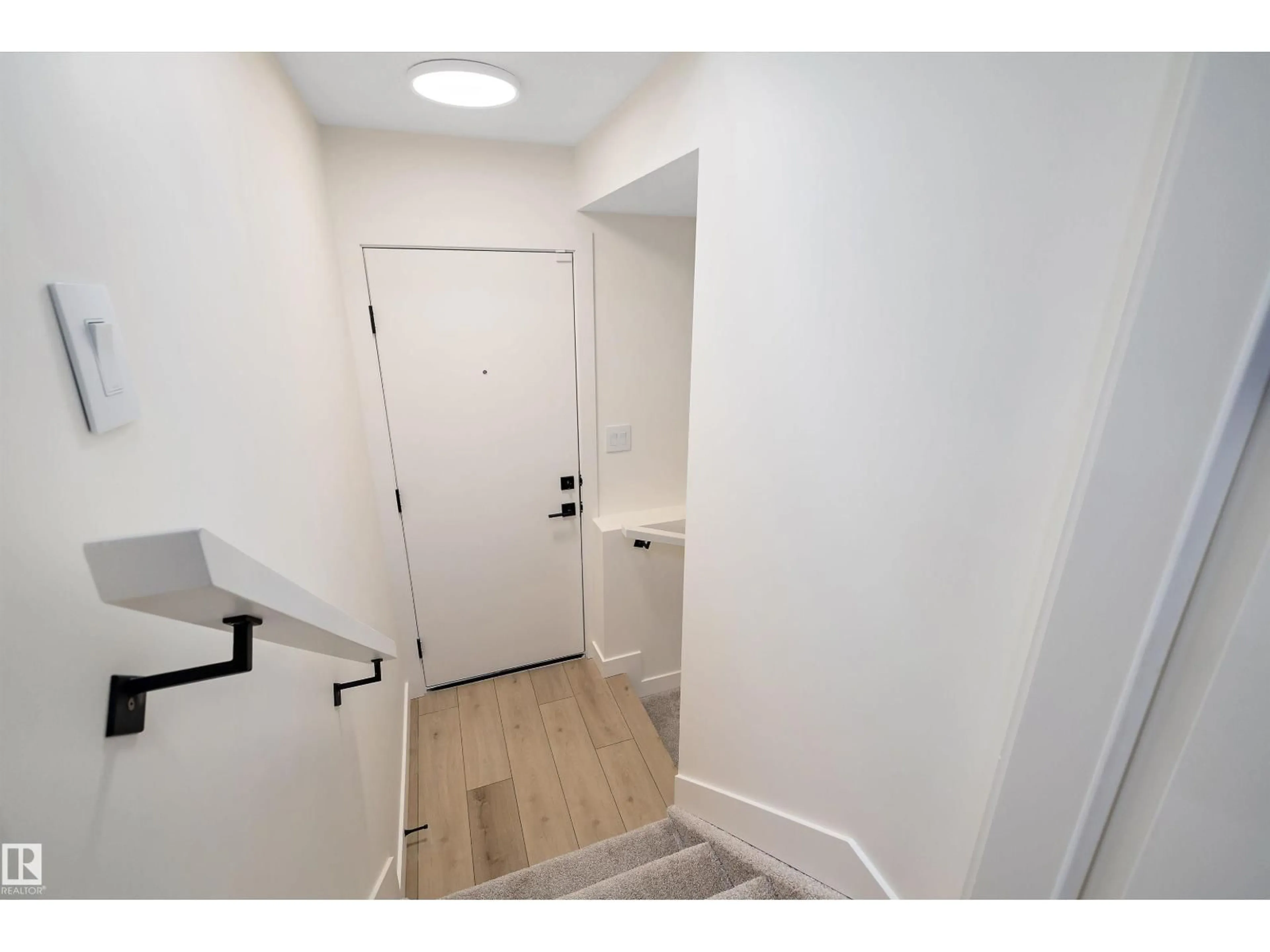 Unknown for NW - 11918 93 ST, Edmonton Alberta T5G1E5