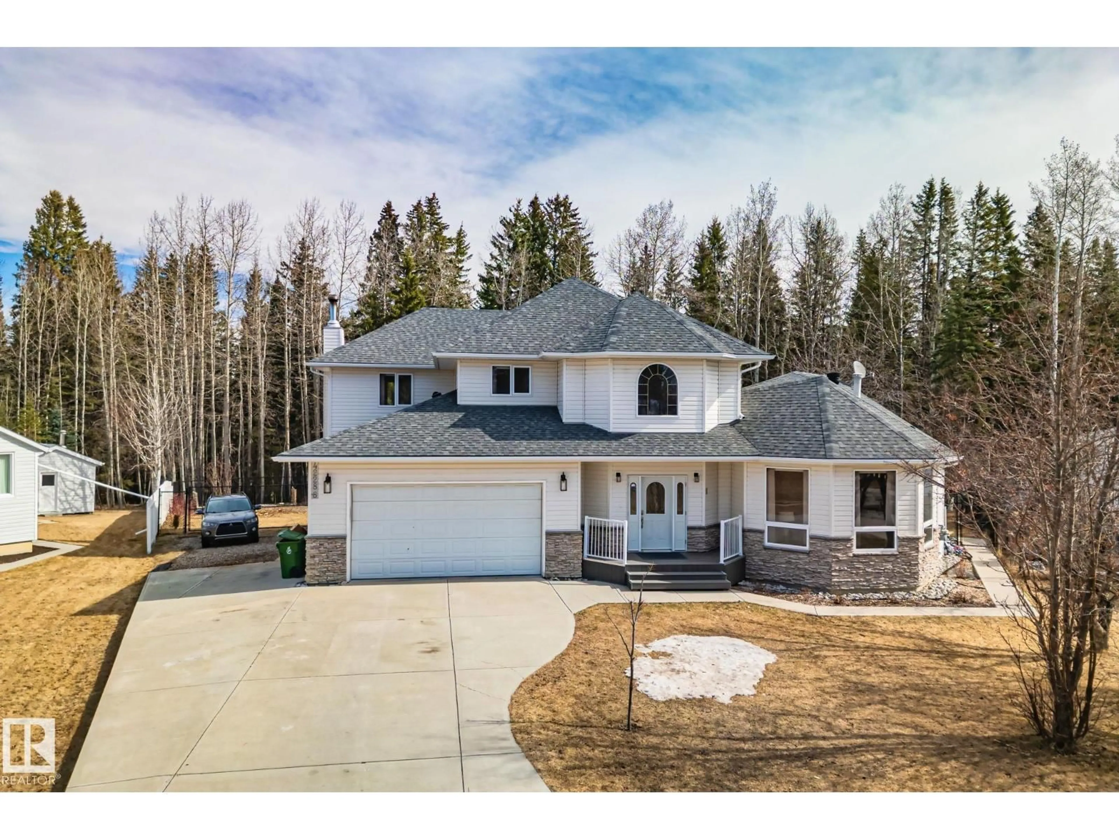 A pic from outside/outdoor area/front of a property/back of a property/a pic from drone, street for 4228 8 AV, Edson Alberta T7E1A8