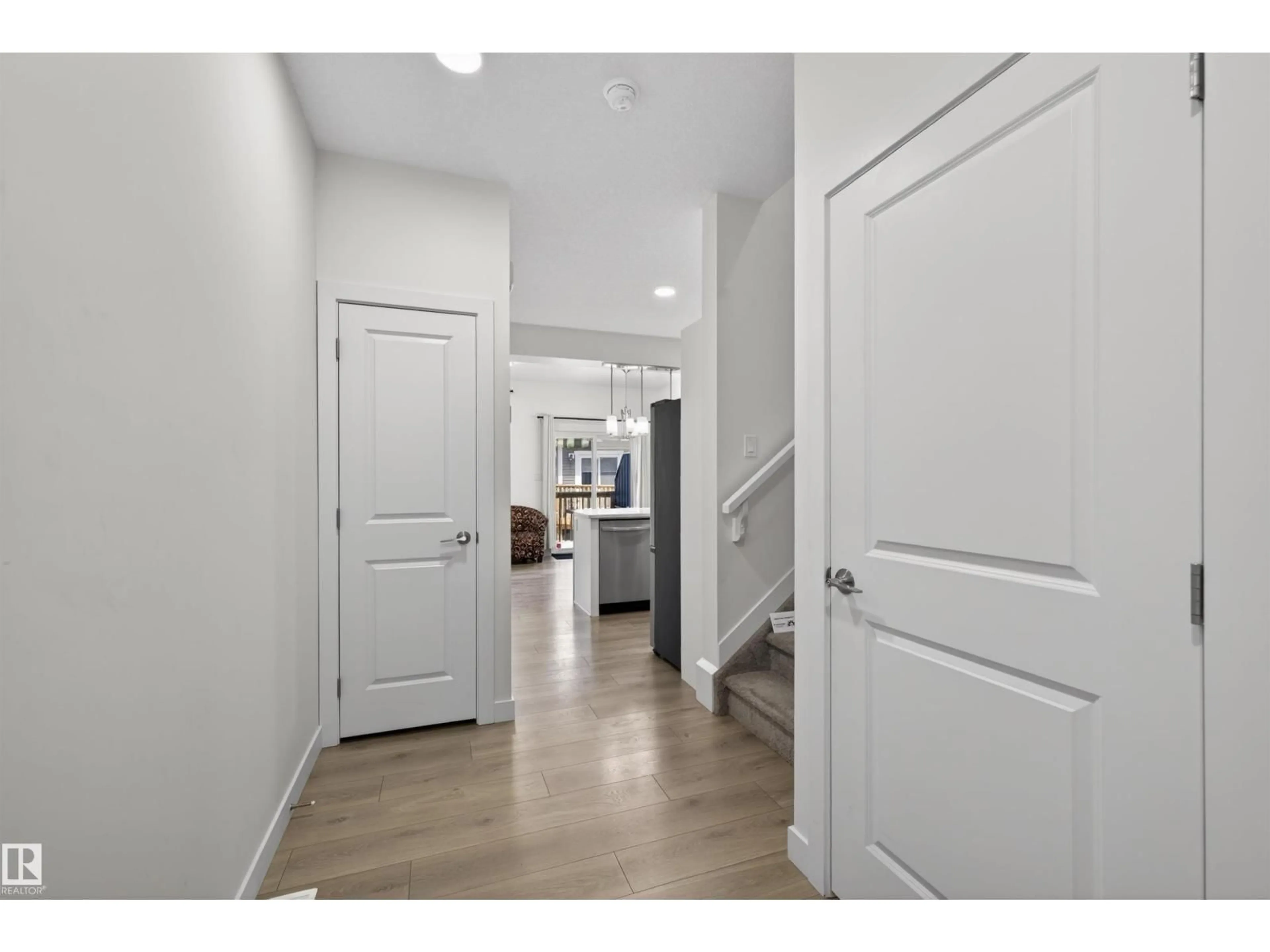 Indoor entryway for 603 - 51 ORCHARDS BV, Edmonton Alberta T6X2W8