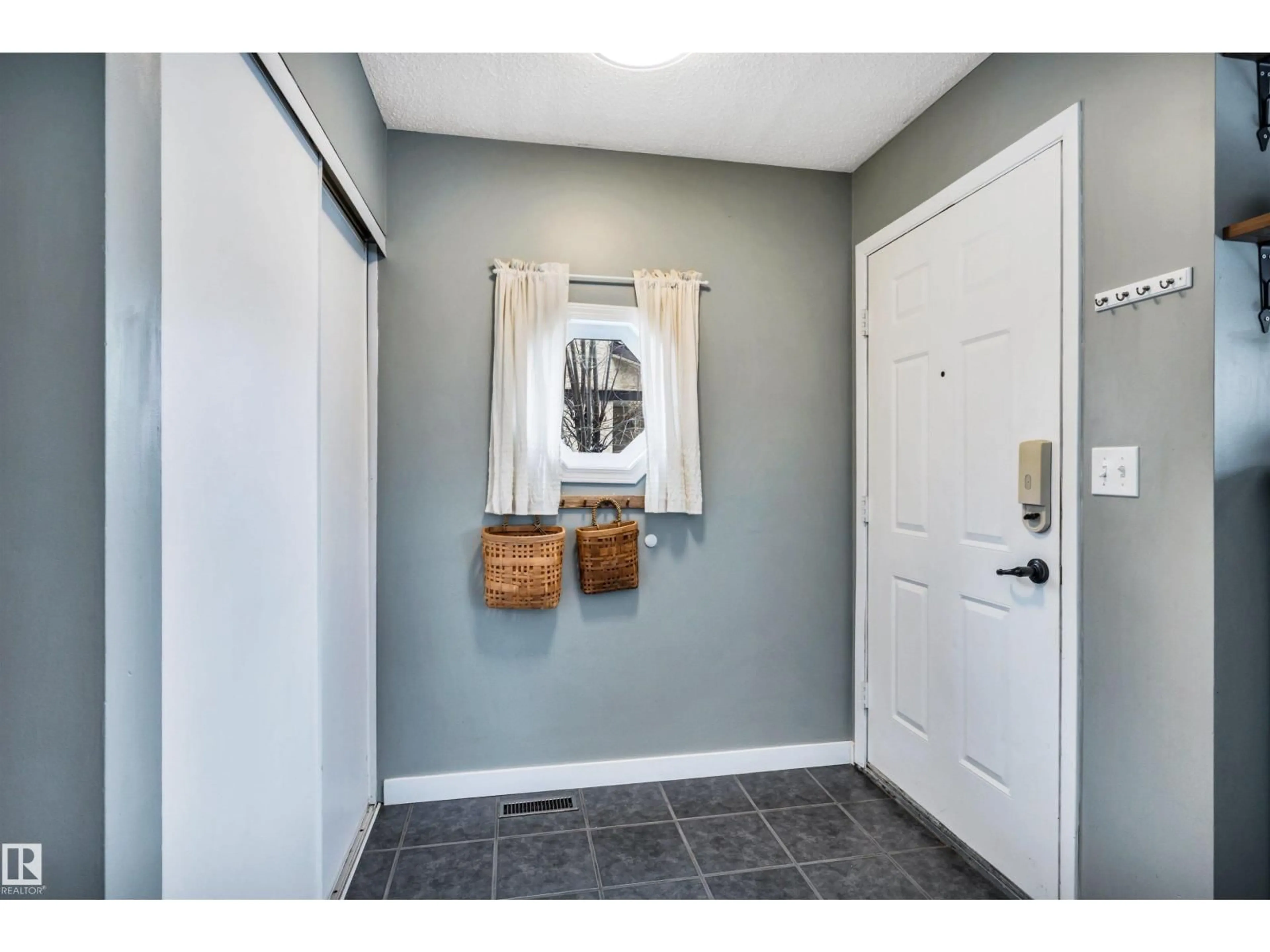 Indoor entryway for #40 - 10205 158 AV, Edmonton Alberta T5X5E5