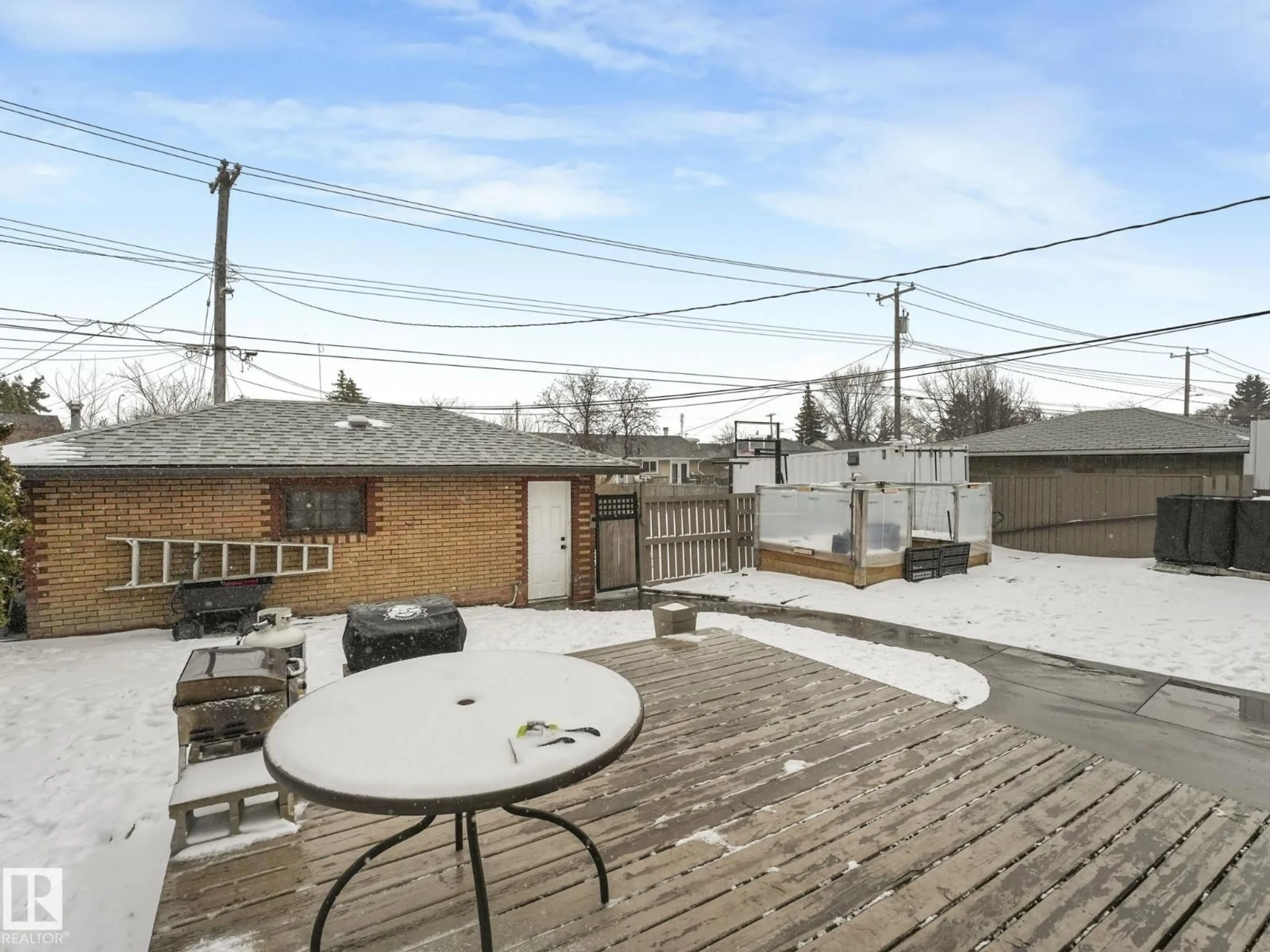 Patio, street for 7607 70 AV, Edmonton Alberta T6C0A3